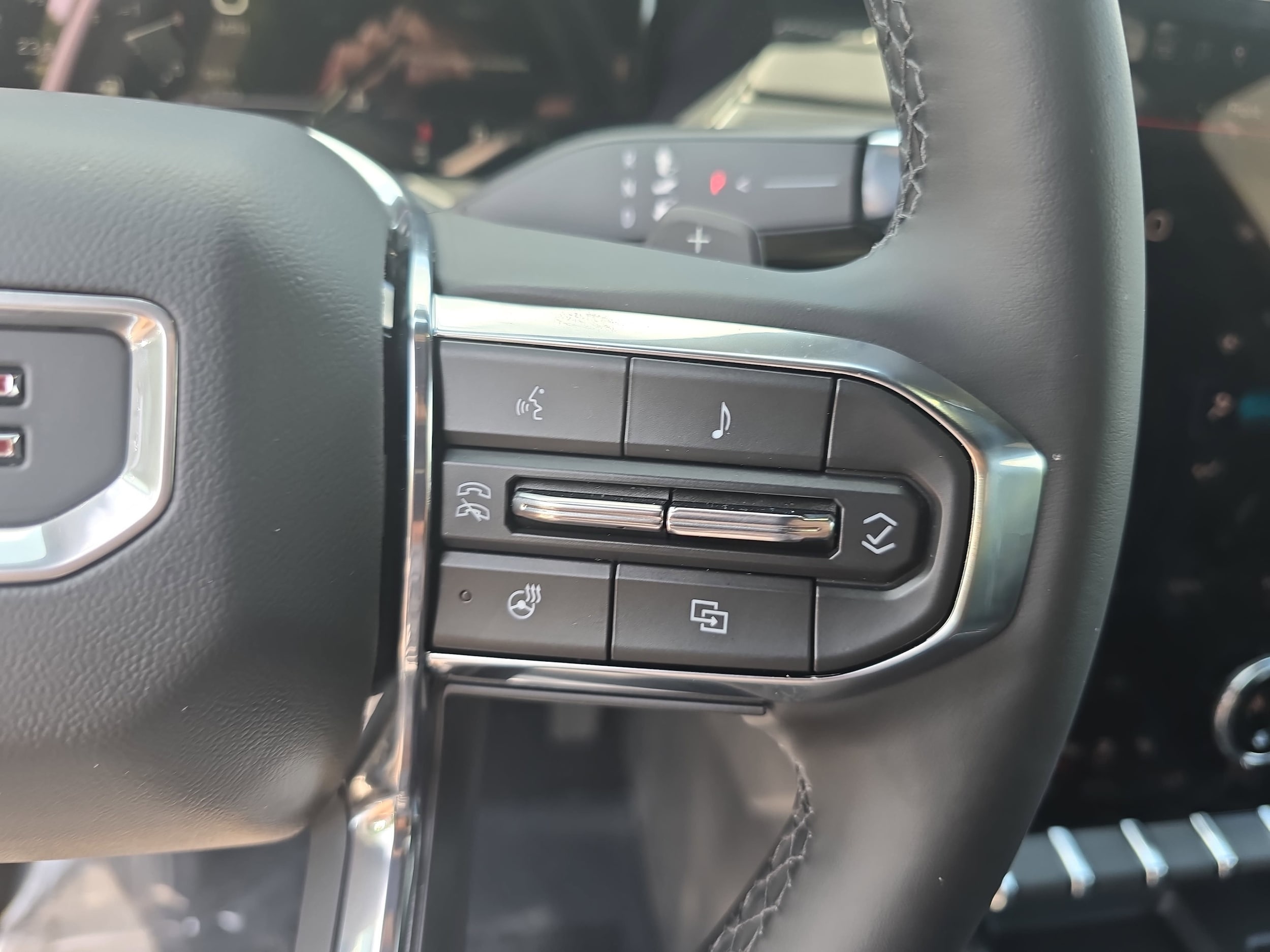 2025 GMC Acadia Elevation - Photo 19