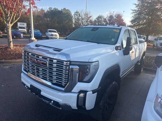 2024 Gmc Sierra 2500 HD Denali photo 2