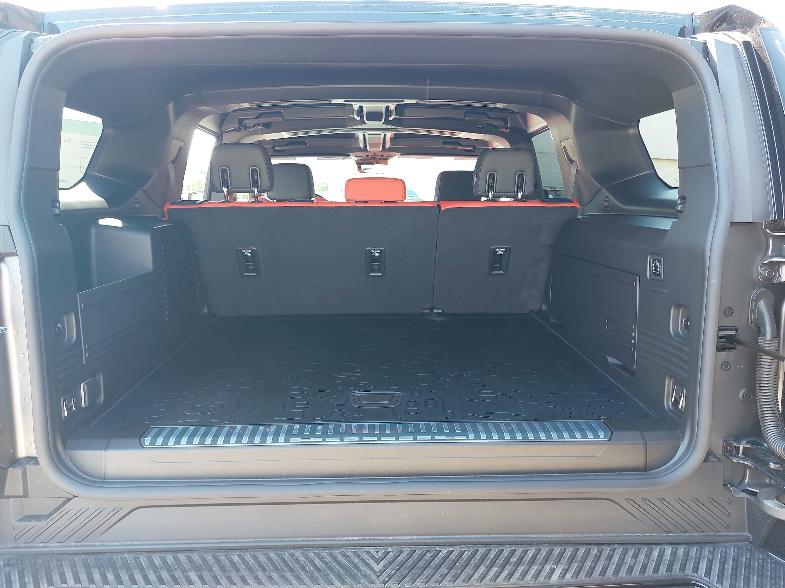 2026 GMC HUMMER EV 3X - Photo 14