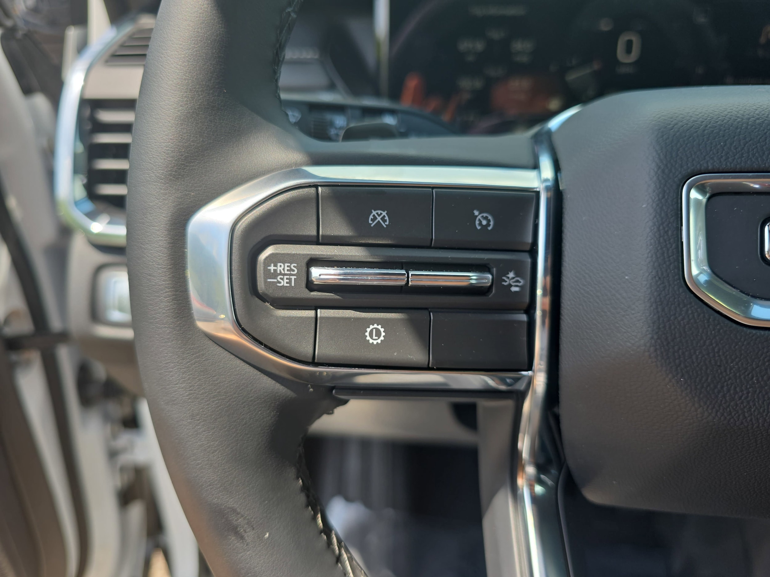 2025 GMC Acadia Elevation - Photo 17