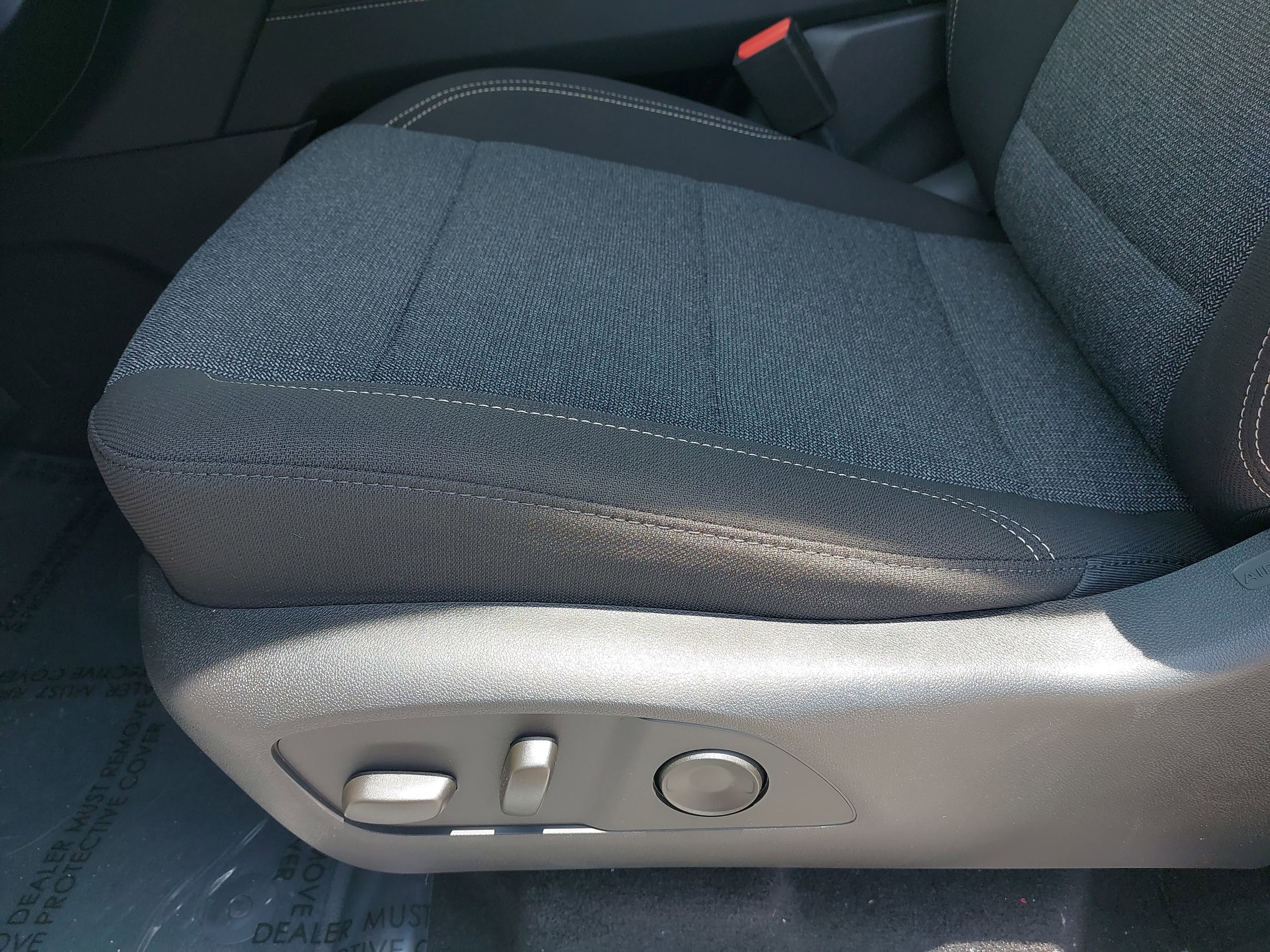 2025 GMC Acadia Elevation - Photo 31