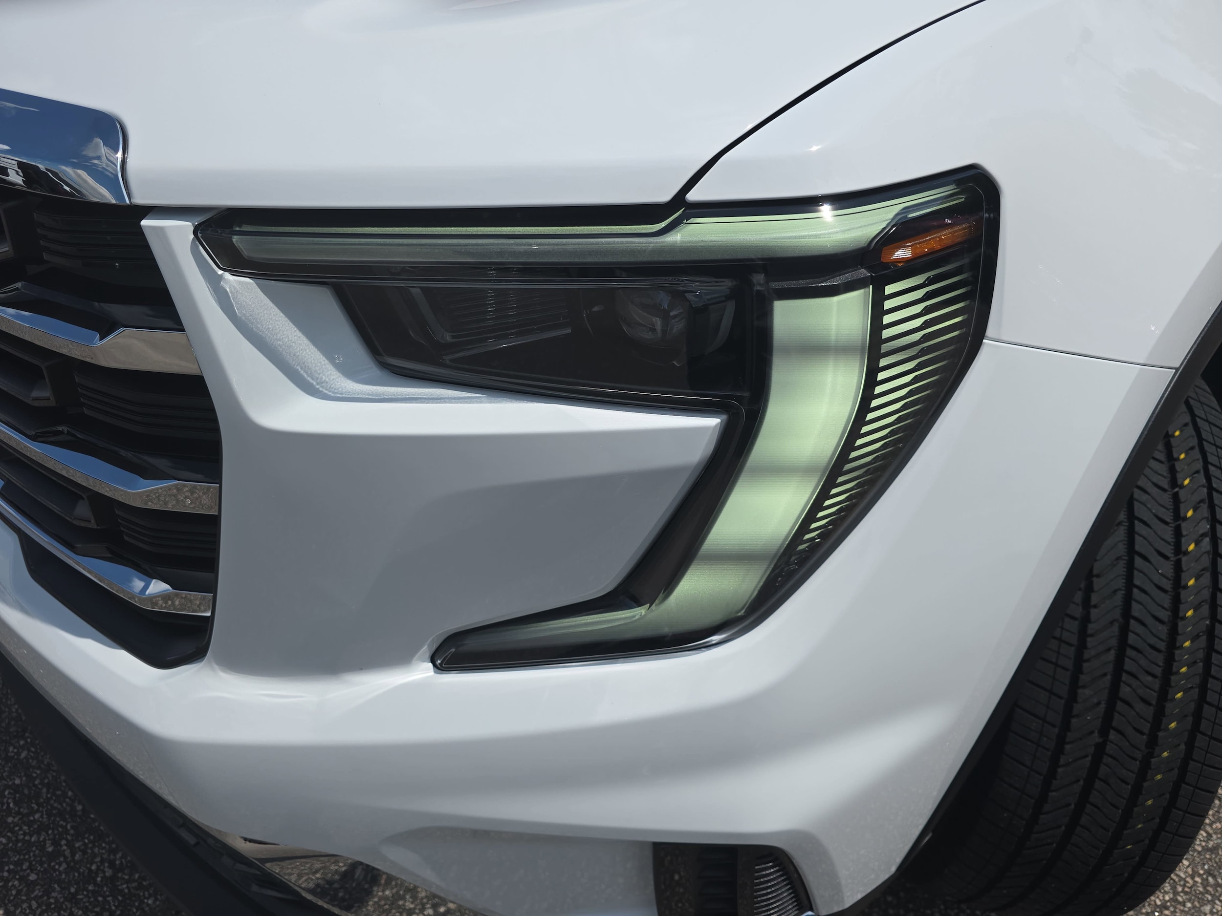 2025 GMC Acadia Elevation - Photo 28