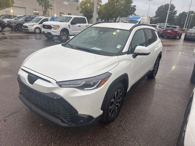 2023 Toyota Corolla Cross Hybrid S photo 2