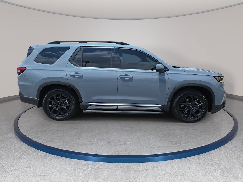 Used 2025 Honda Pilot Touring