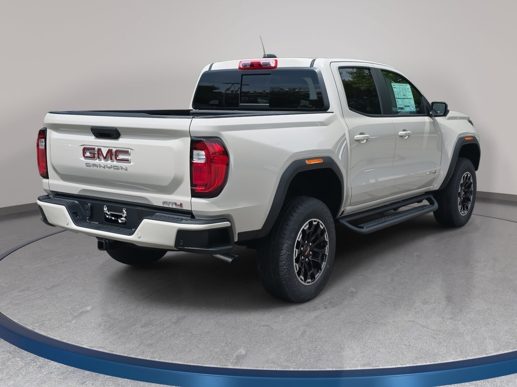 2026 GMC Canyon AT4 - Photo 5