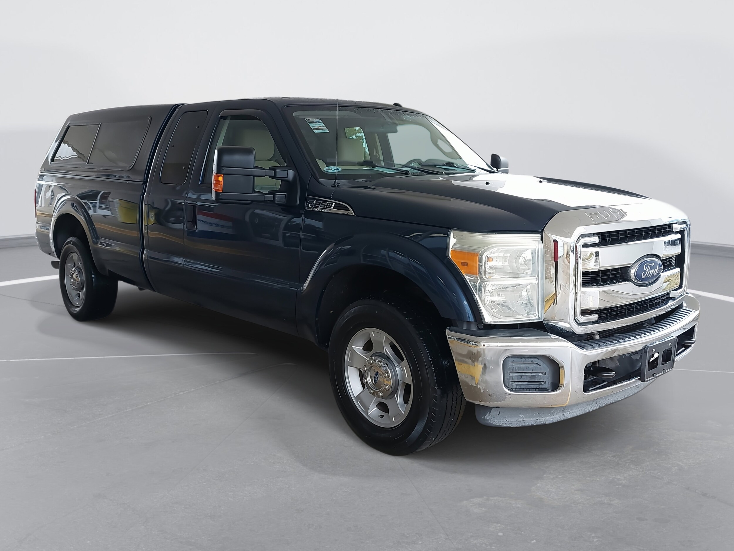 2016 Ford F-250 XLT photo 3