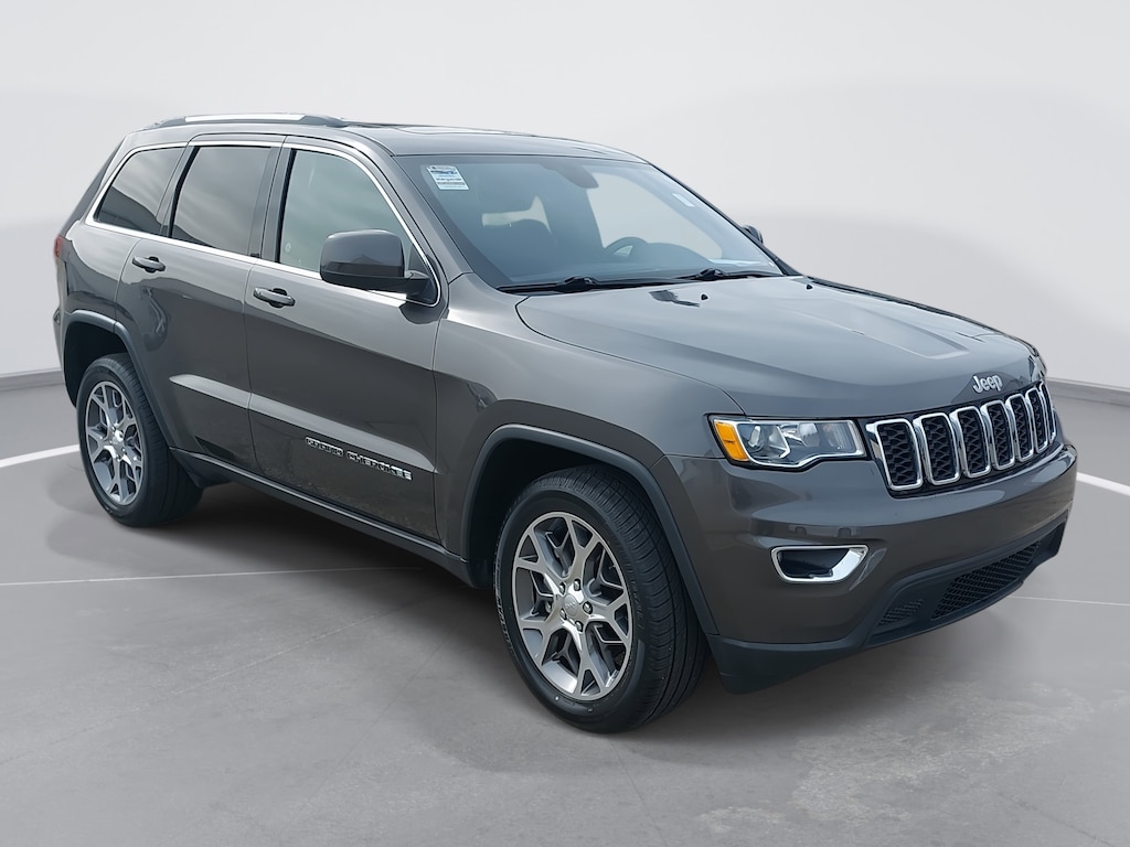 Used 2021 Jeep Grand Cherokee Laredo E