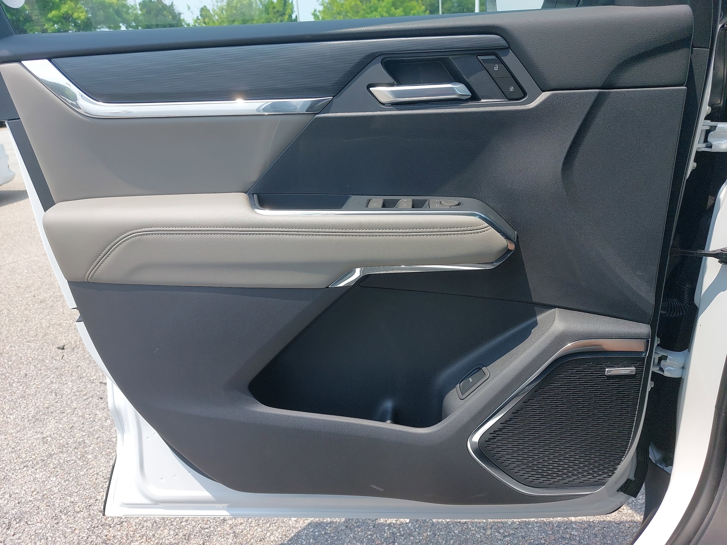 2025 GMC Acadia Elevation - Photo 29