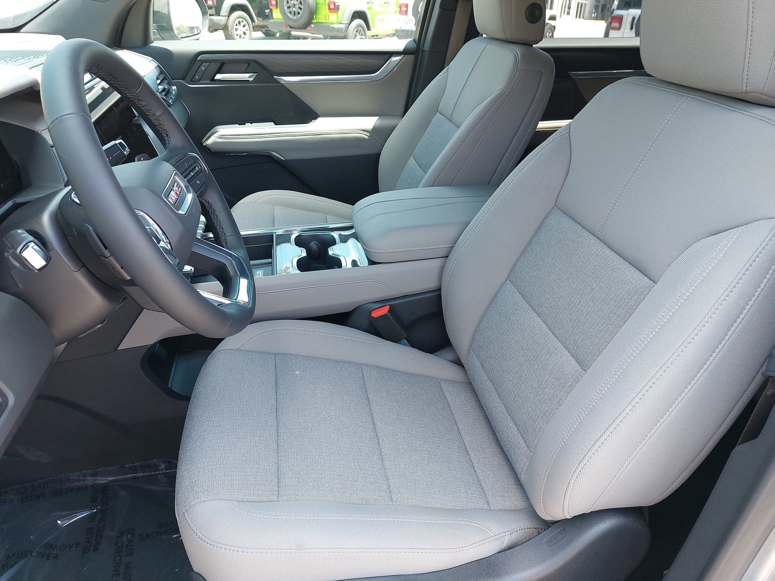 2025 GMC Acadia Elevation - Photo 17