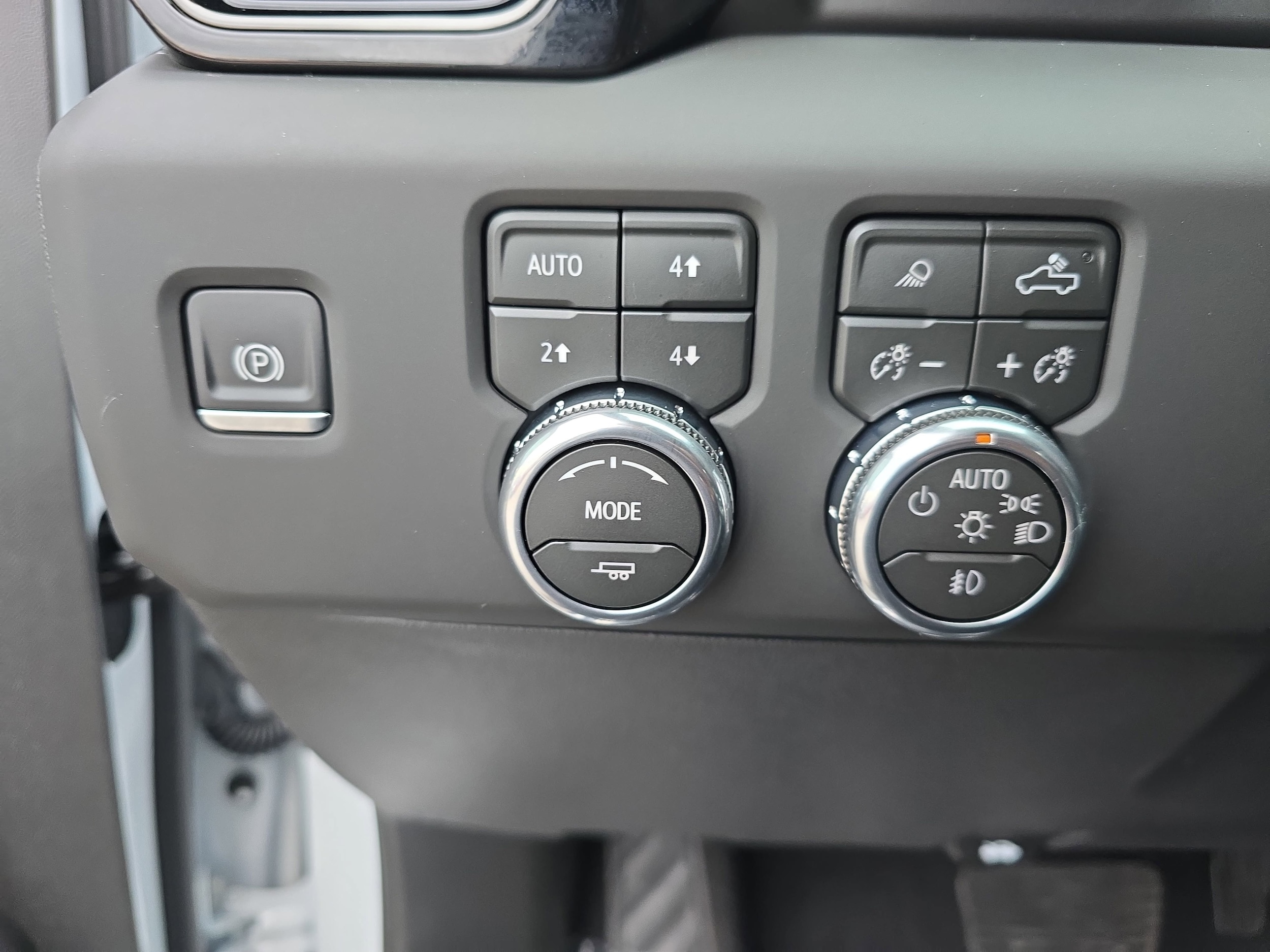 2026 GMC Sierra 1500 AT4X - Photo 28