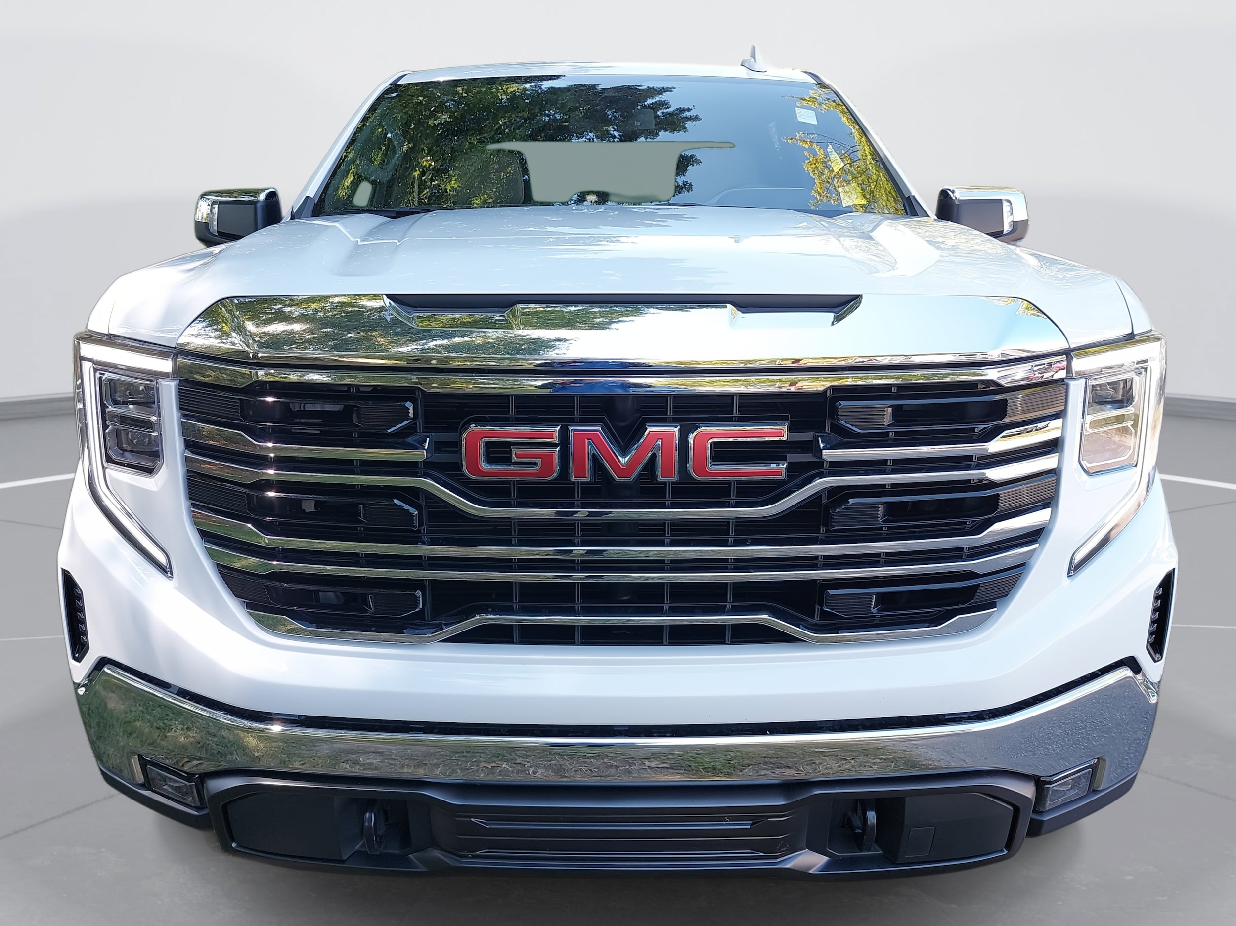 Used 2022 GMC Sierra 1500 SLT with VIN 1GTUUDED0NZ643380 for sale in Wendell, NC