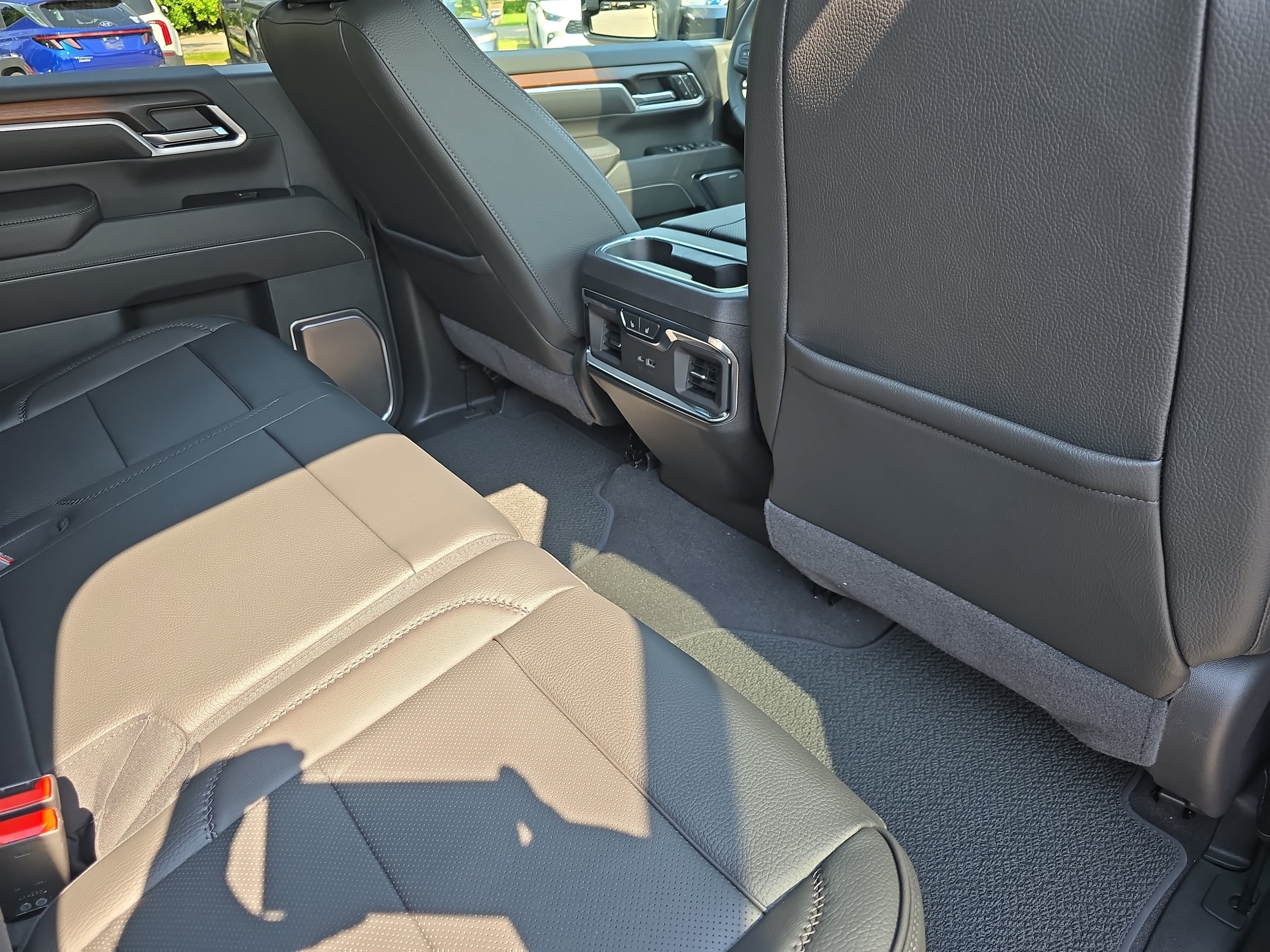 2026 GMC Sierra 2500HD Denali - Photo 11