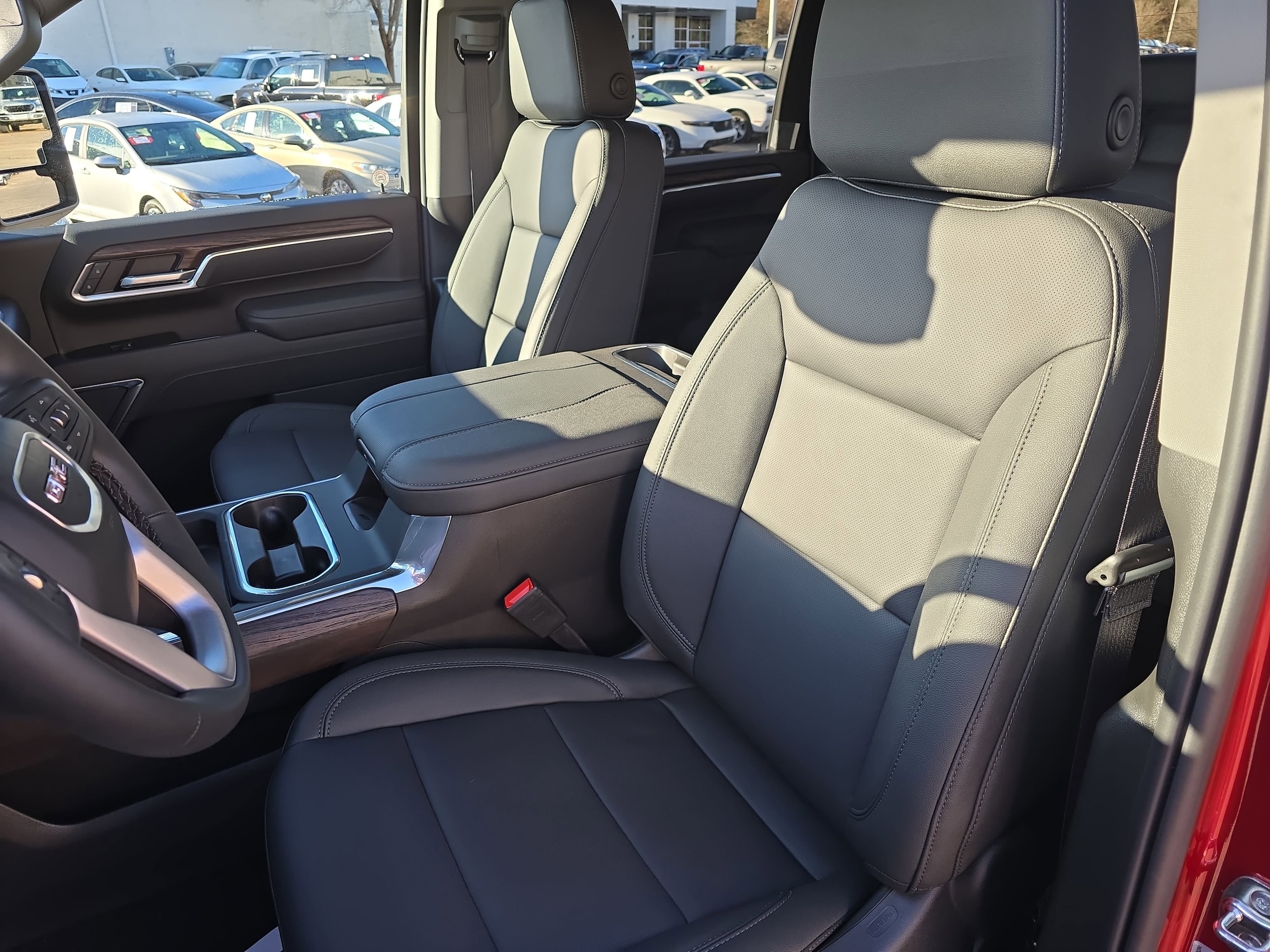 2026 GMC Sierra 2500HD SLT - Photo 17