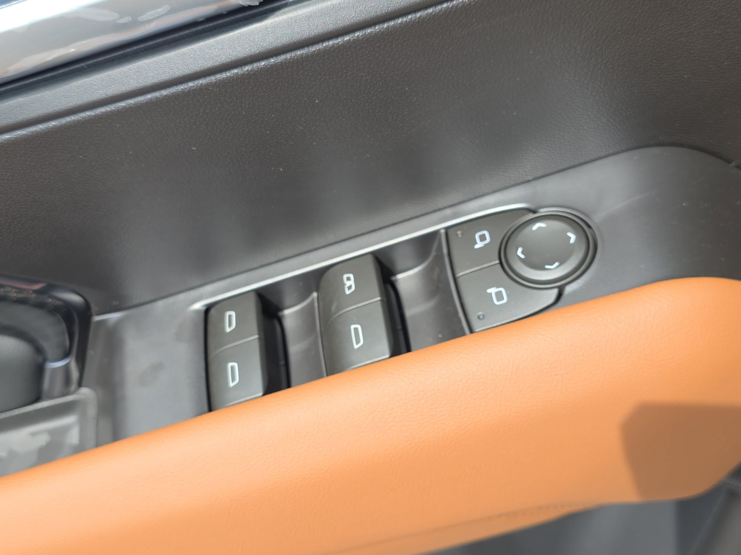 2026 GMC Canyon AT4 - Photo 27