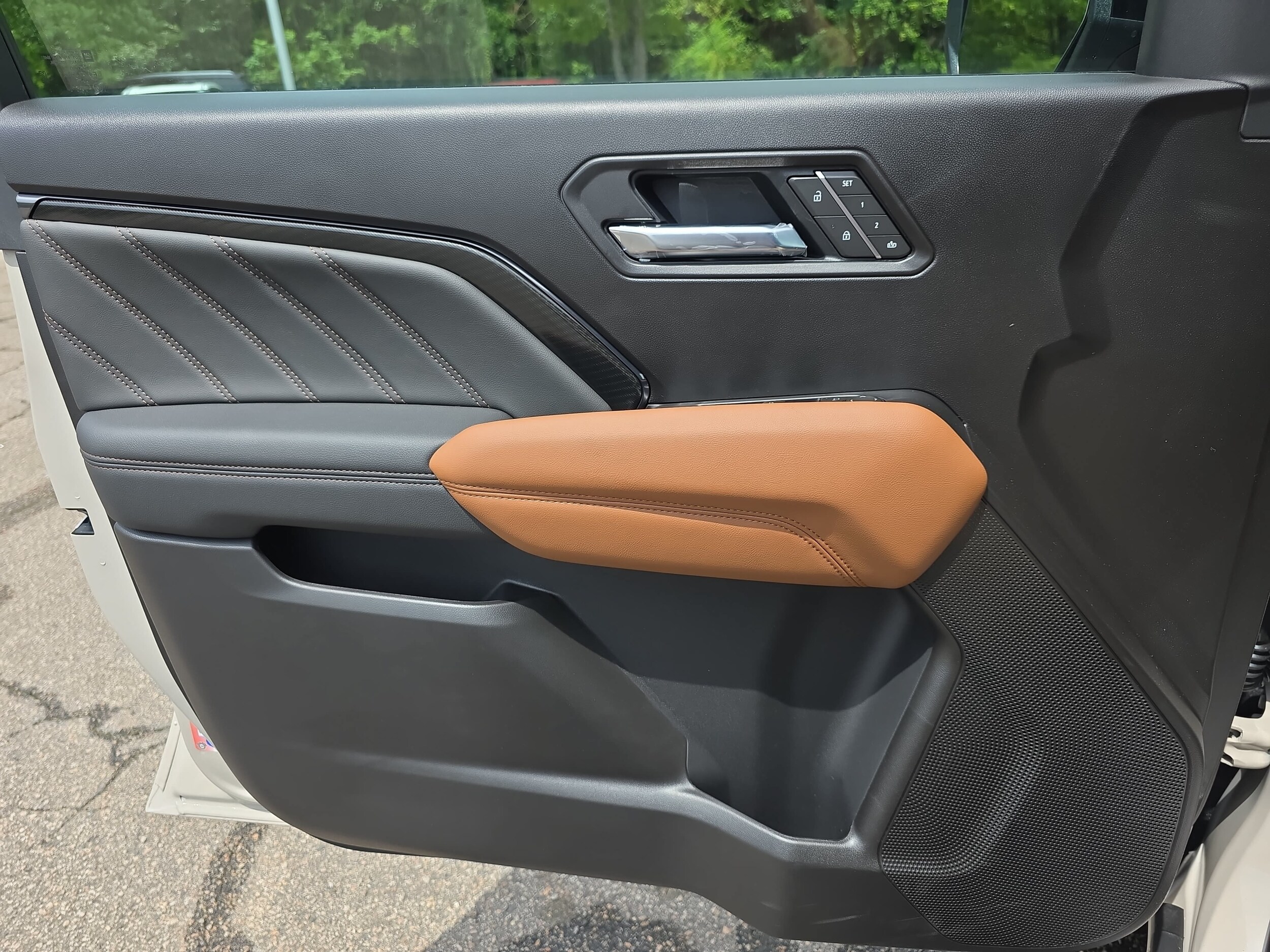 2026 GMC Canyon AT4 - Photo 26