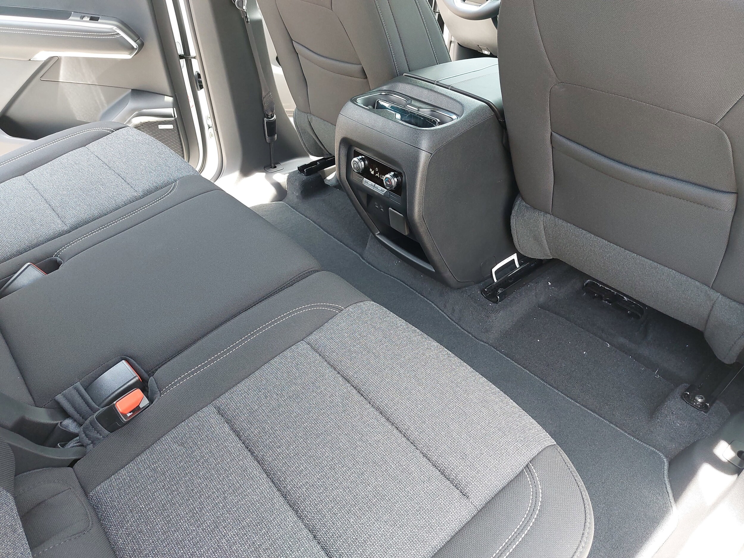 2025 GMC Acadia Elevation - Photo 12