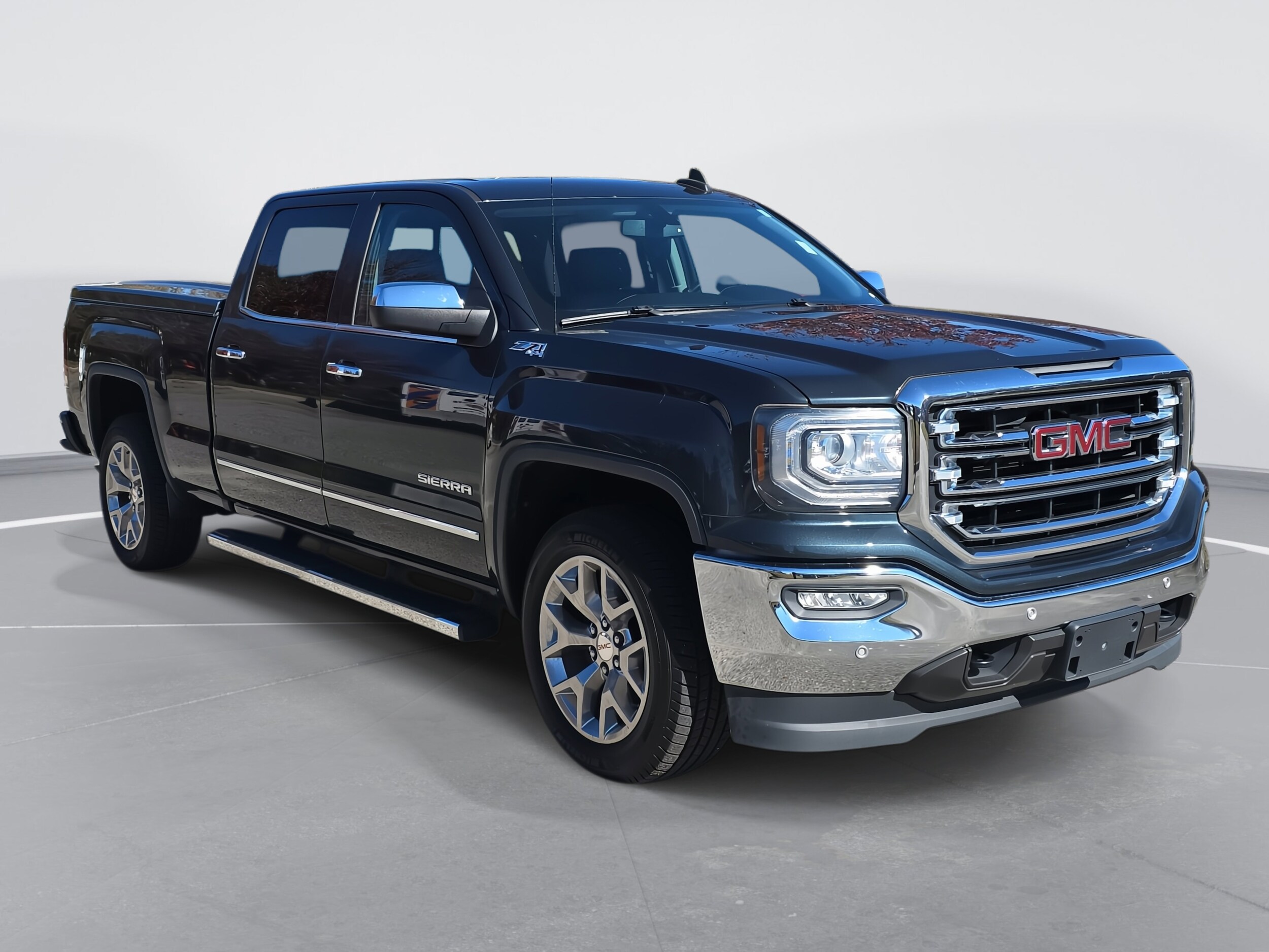 2018 Gmc Sierra 1500 SLT photo 3