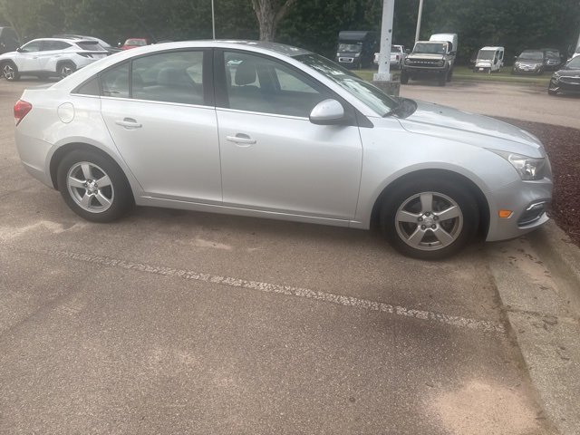 2015 Chevrolet Cruze LT photo 3