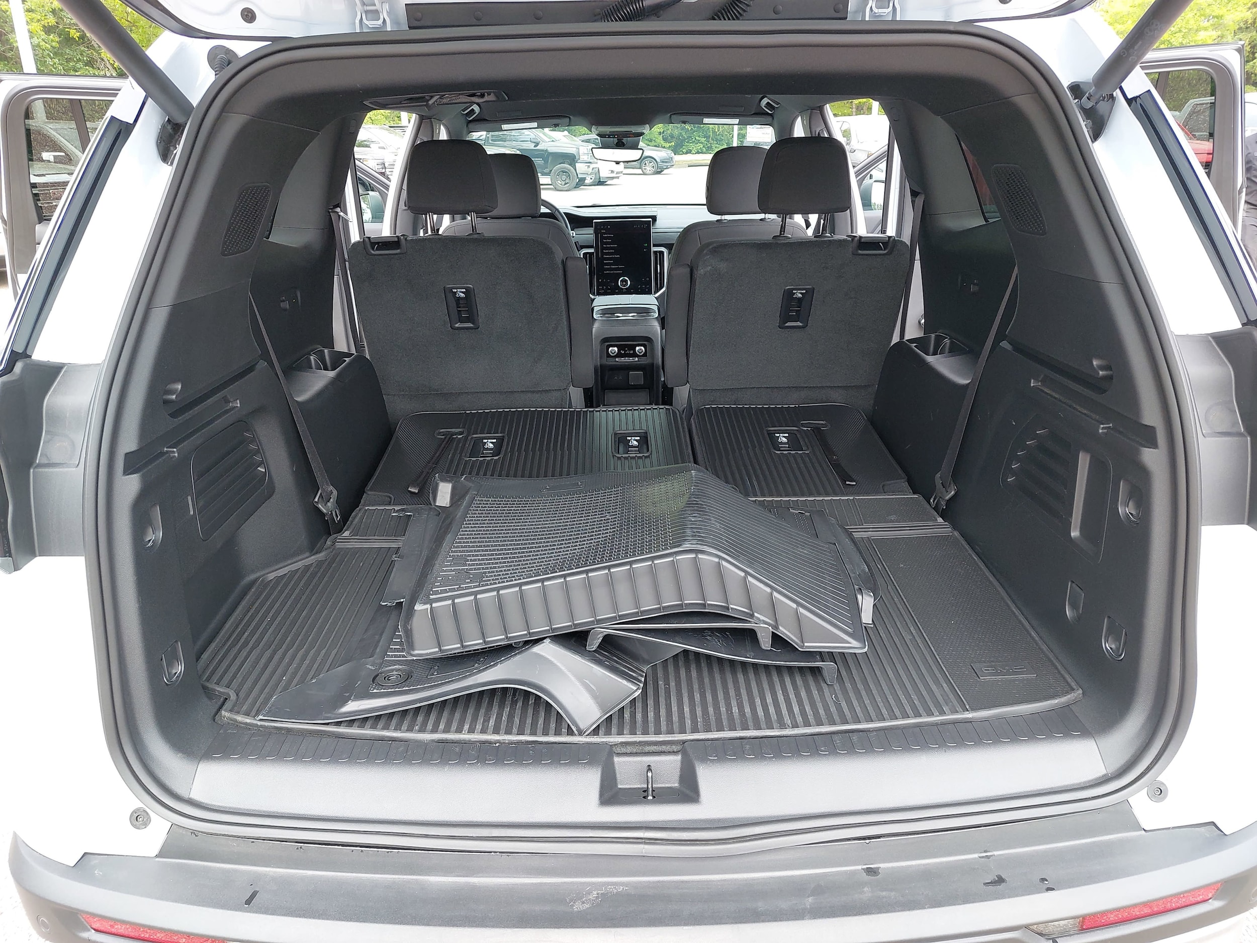 2026 GMC Acadia Elevation - Photo 14