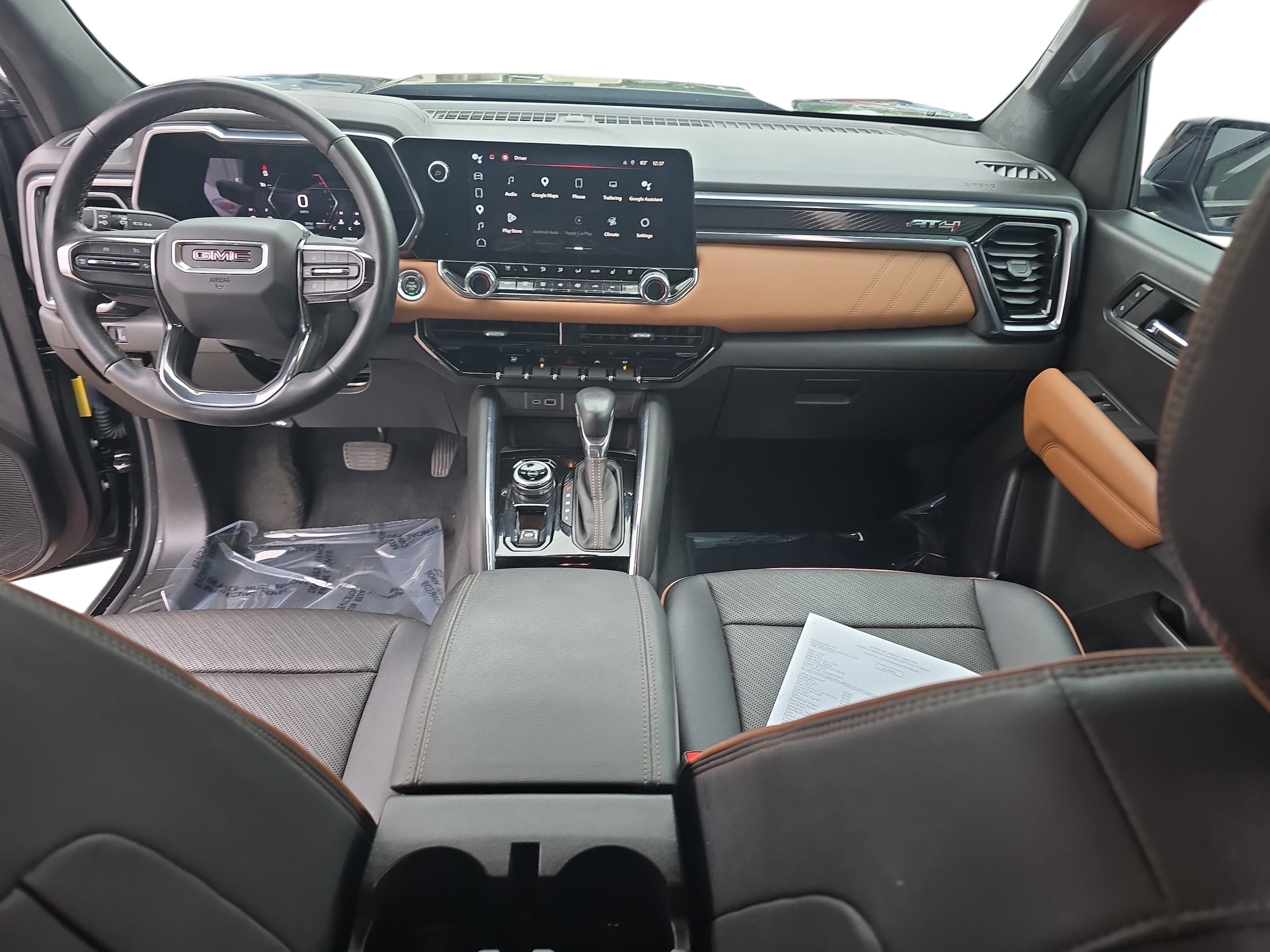 2023 GMC Canyon AT4 - Photo 9