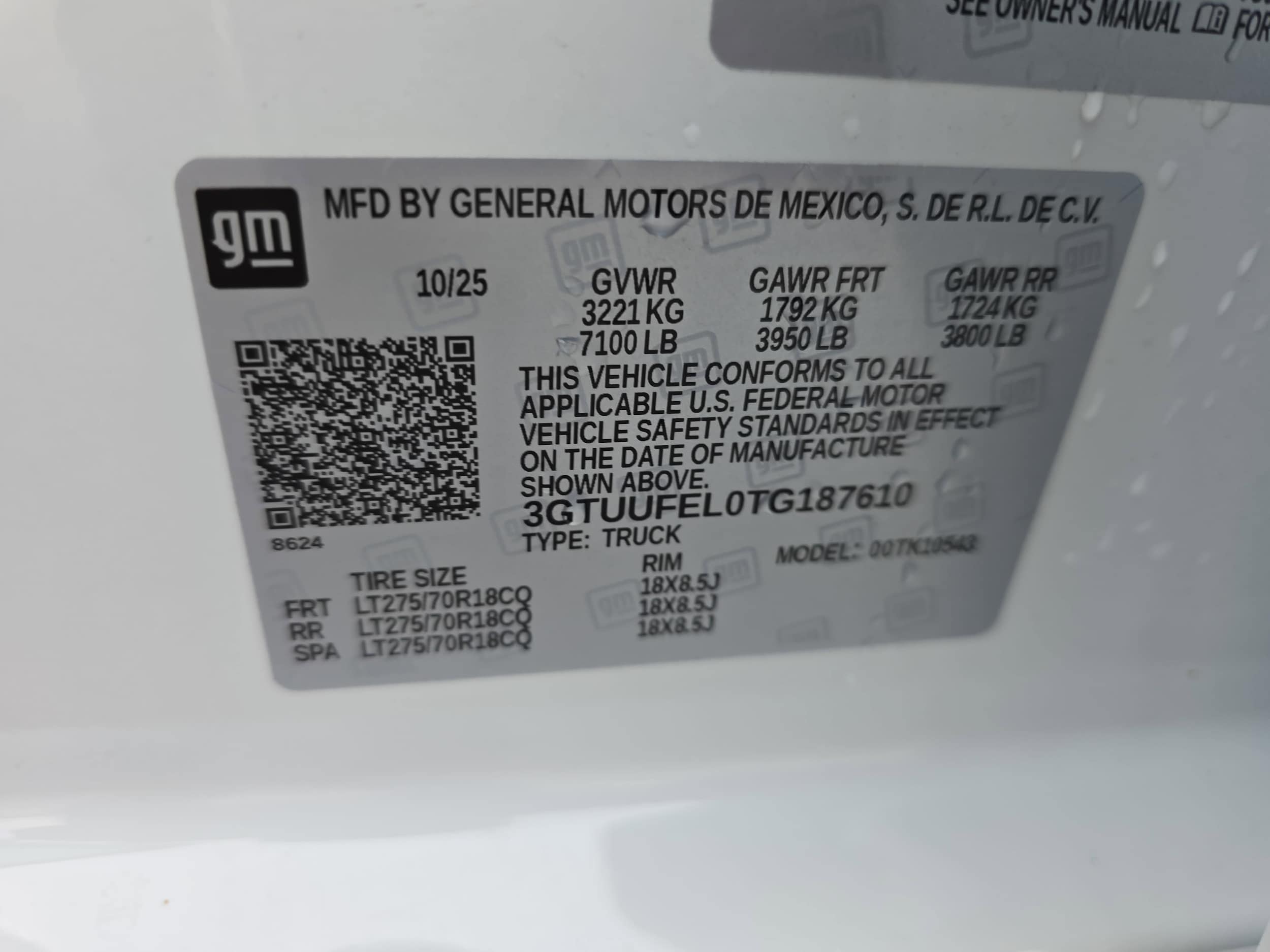 2026 GMC Sierra 1500 AT4X - Photo 39
