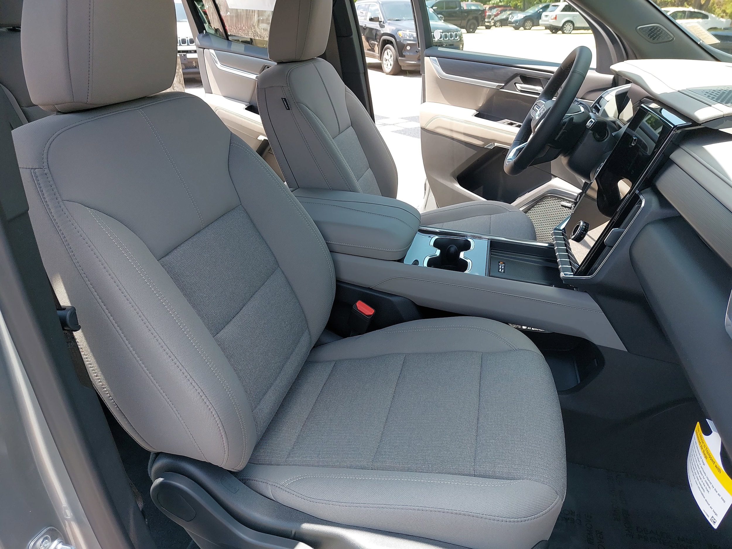 2025 GMC Acadia Elevation - Photo 10