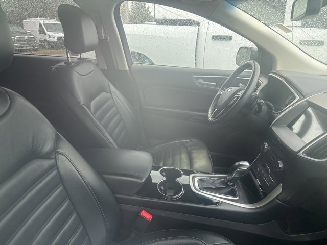 2017 Ford Edge SEL photo 4