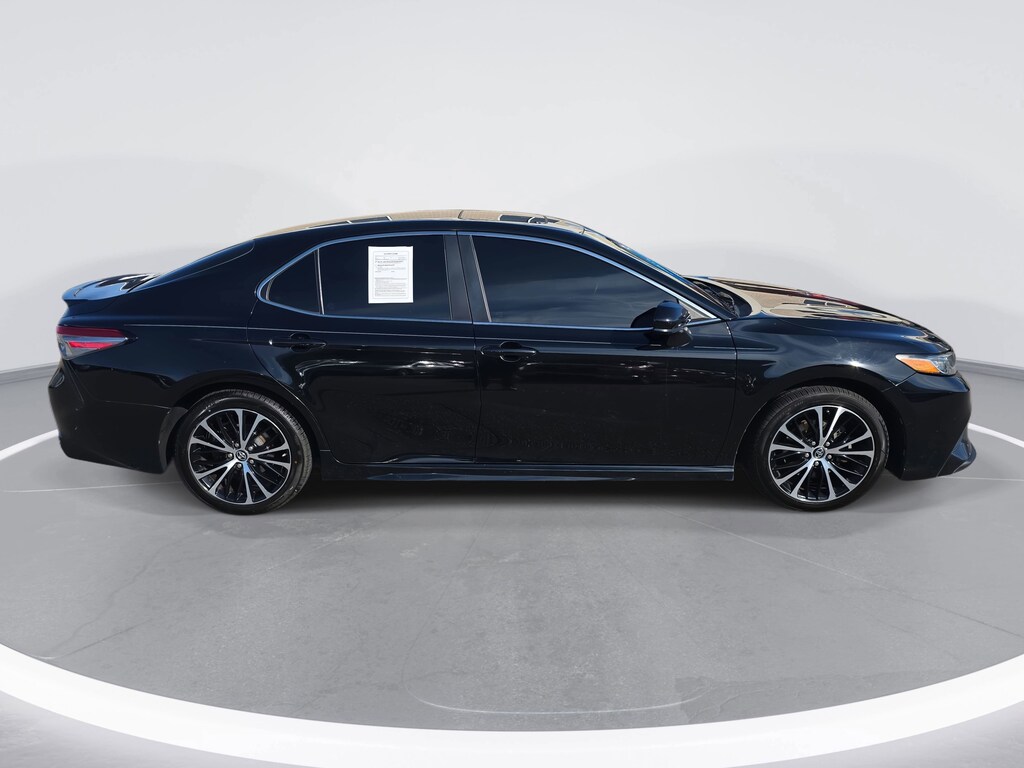 Used 2018 Toyota Camry LE