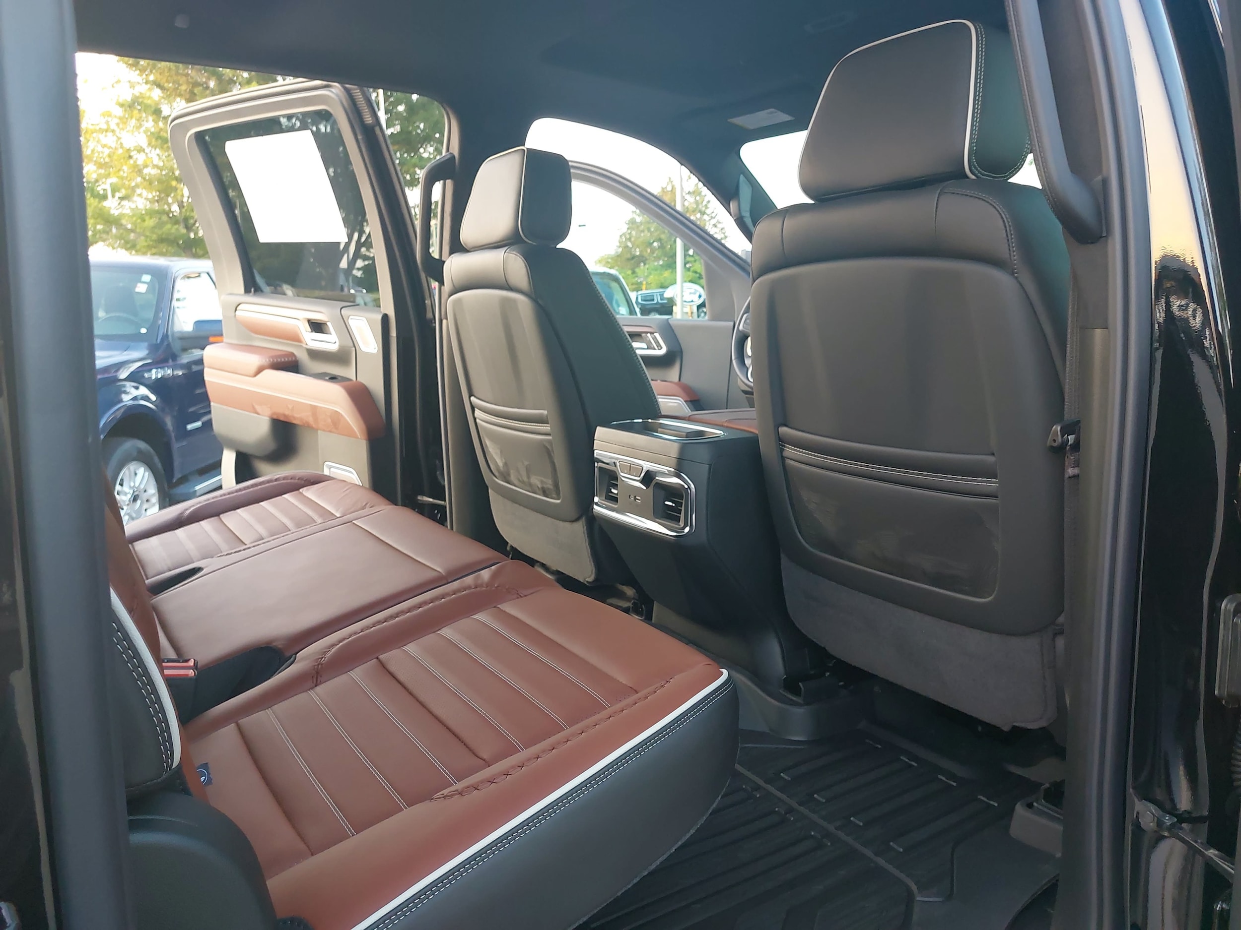 2026 GMC Sierra 2500HD Denali Ultimate - Photo 11