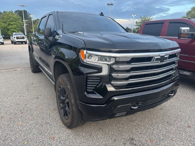 2024 Chevrolet Silverado 1500 High Country photo 4