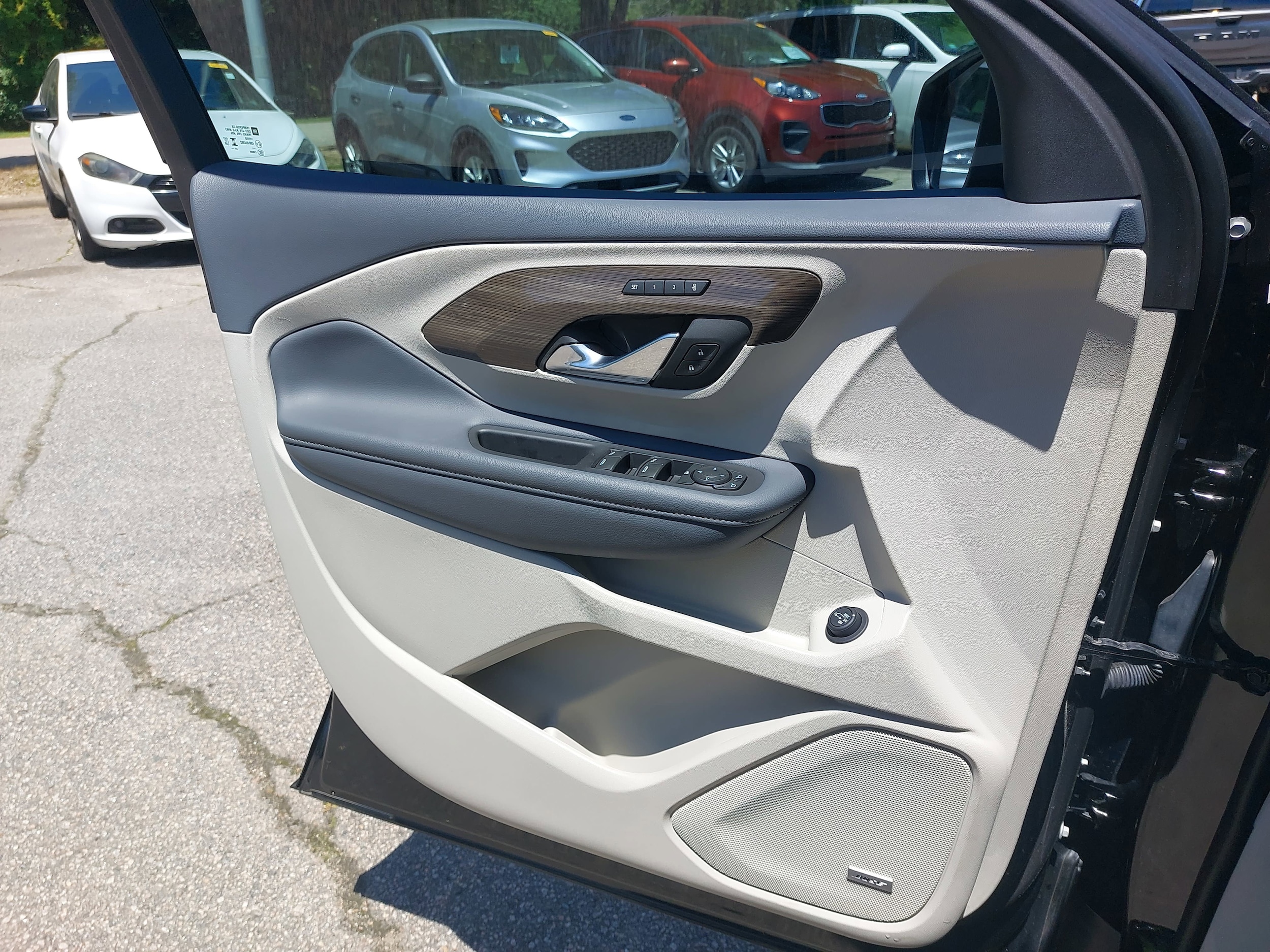 2024 GMC Terrain Denali - Photo 25