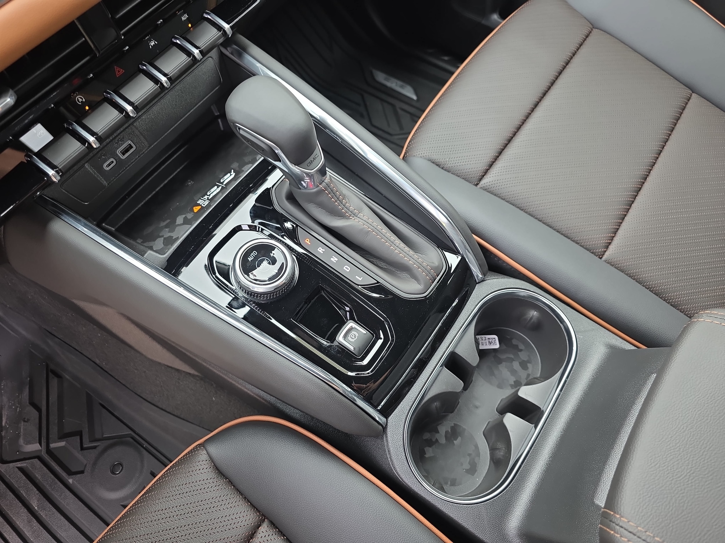 2026 GMC Canyon AT4 - Photo 24