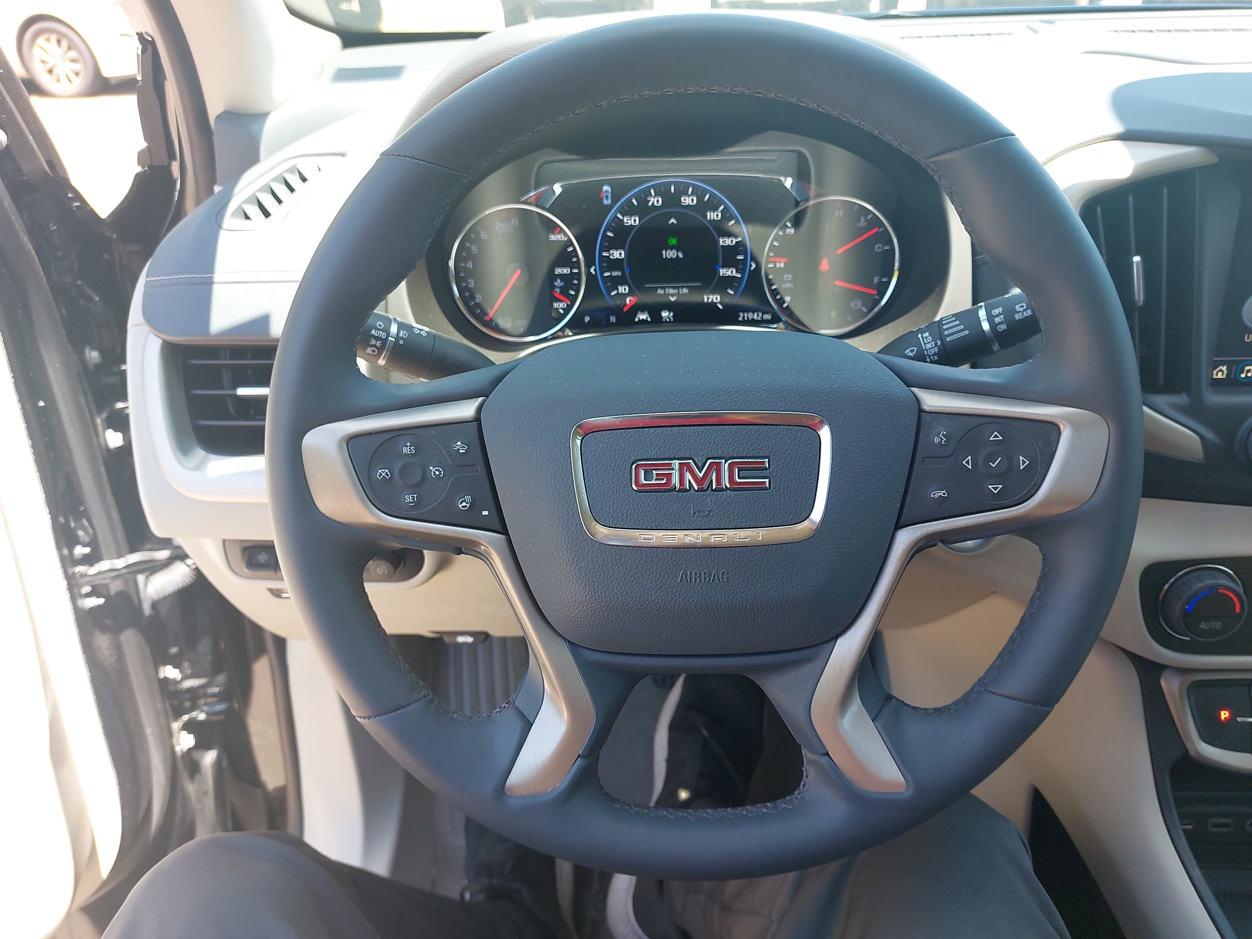 2024 GMC Terrain Denali - Photo 16