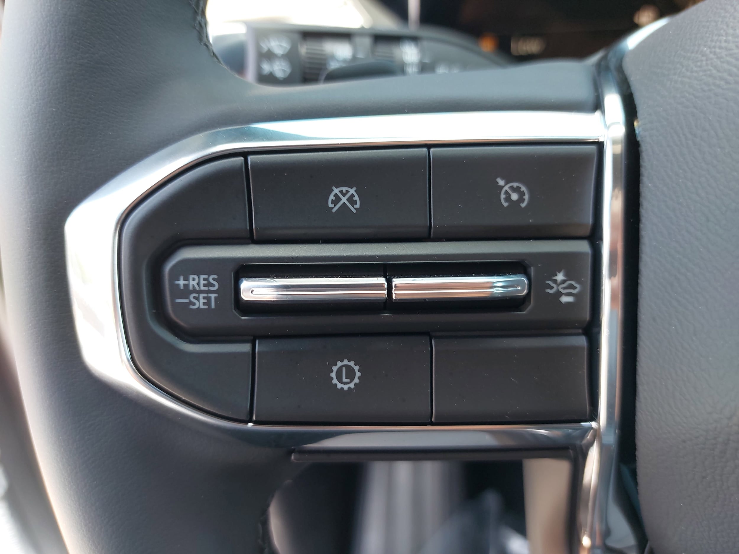 2025 GMC Acadia Elevation - Photo 19