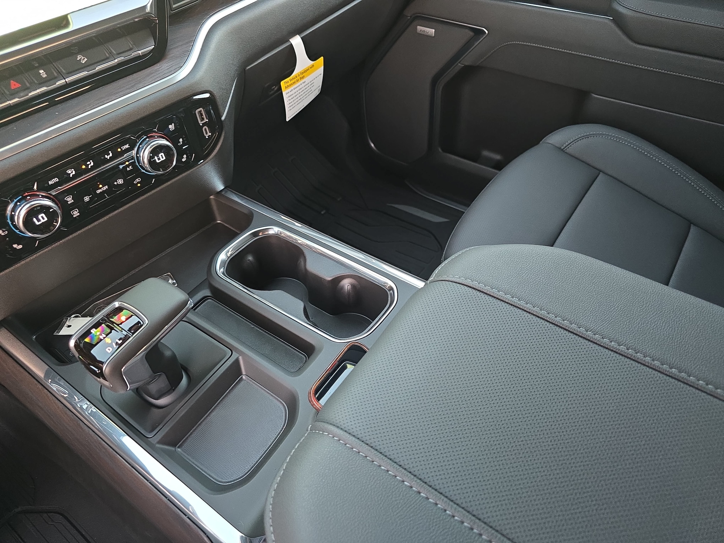 2026 GMC Sierra 1500 SLT - Photo 23