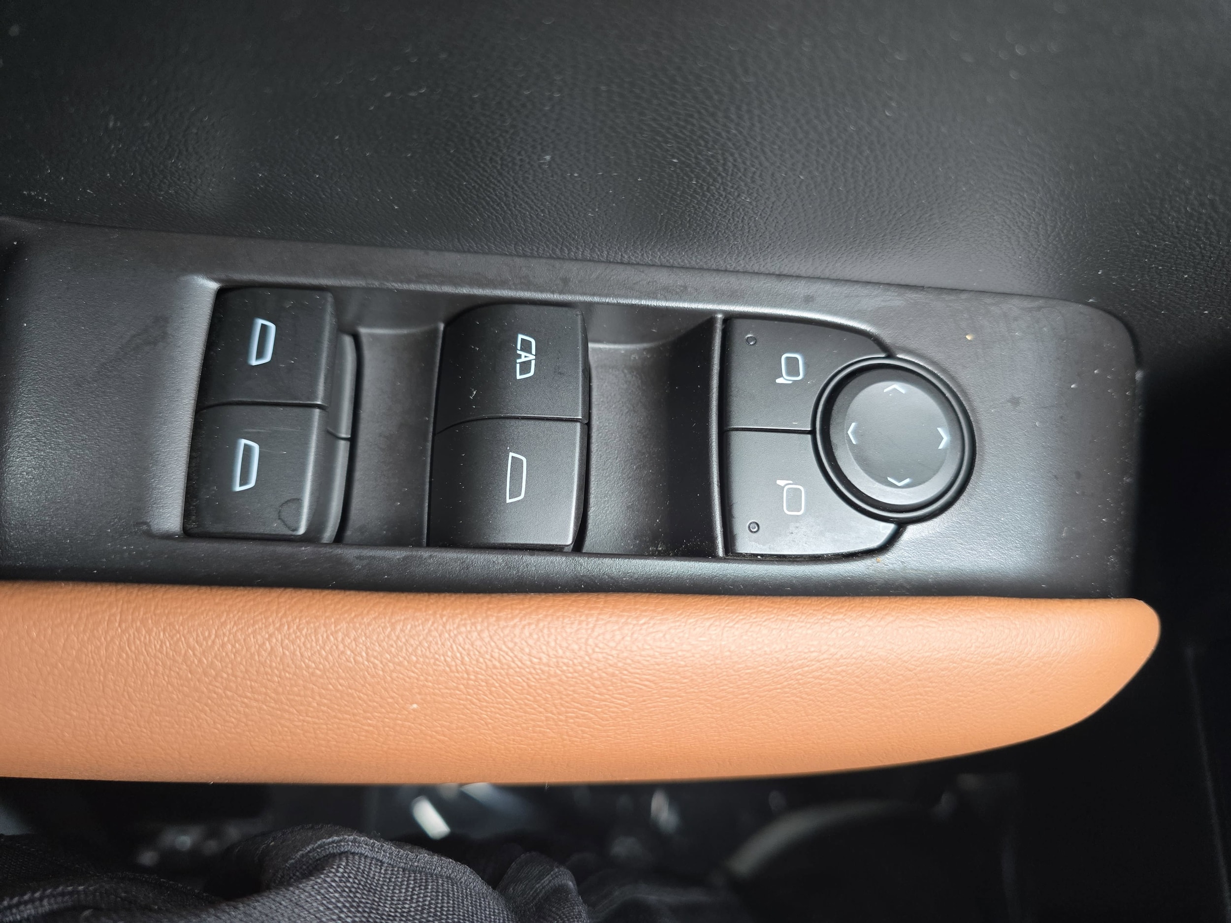 2023 GMC Canyon AT4 - Photo 26