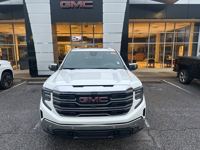 2023 GMC Sierra 1500 SLT's photo
