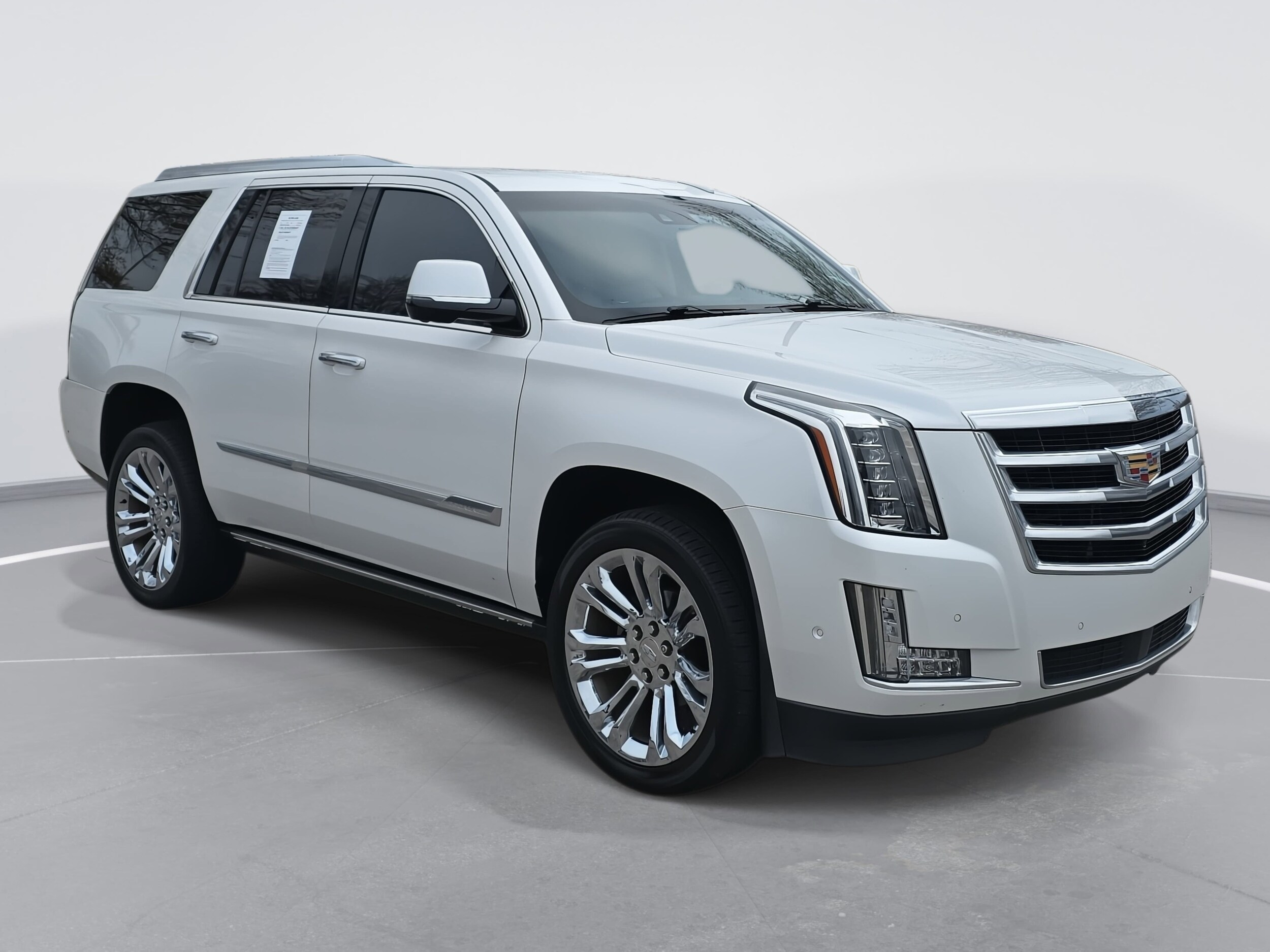 2017 Cadillac Escalade Premium Luxury photo 3