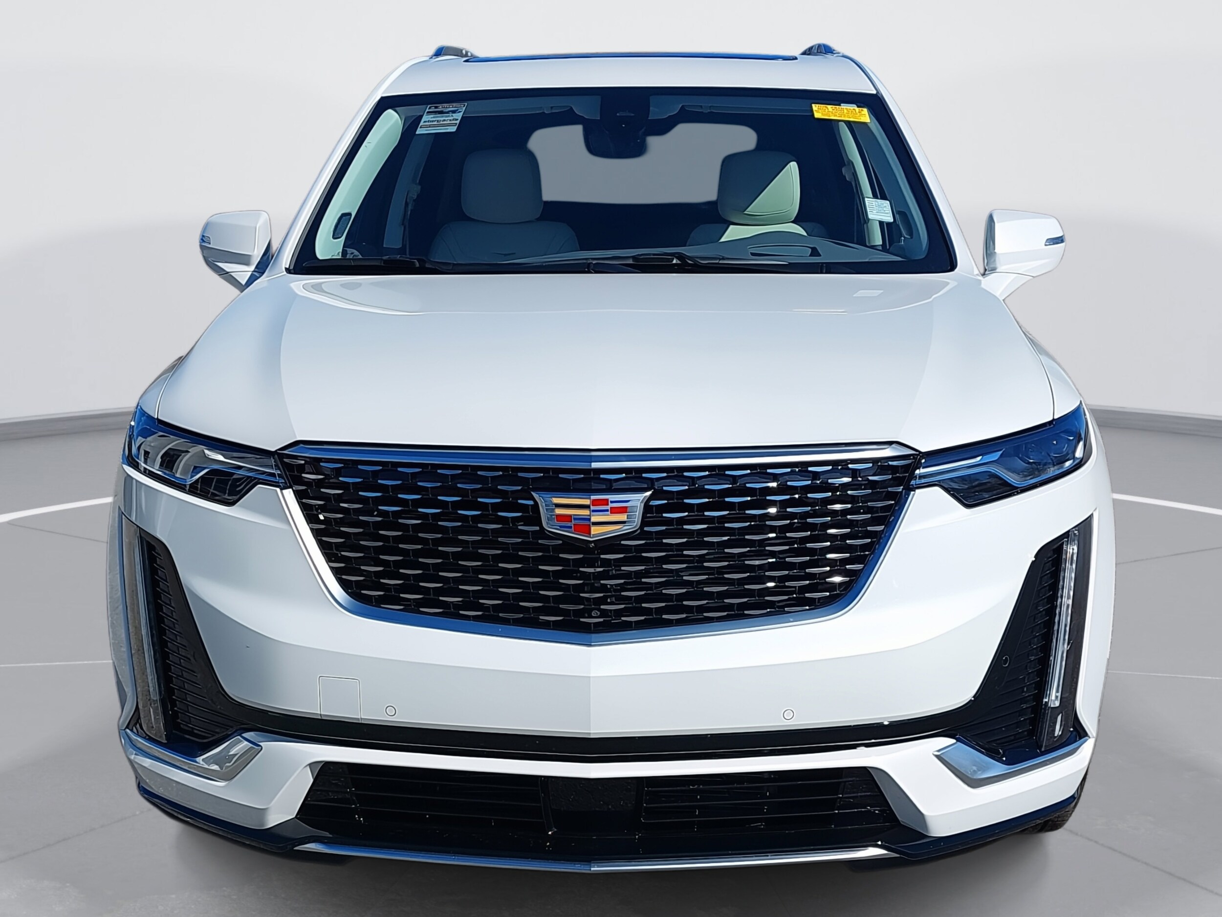 2025 Cadillac XT6 Premium Luxury photo 2