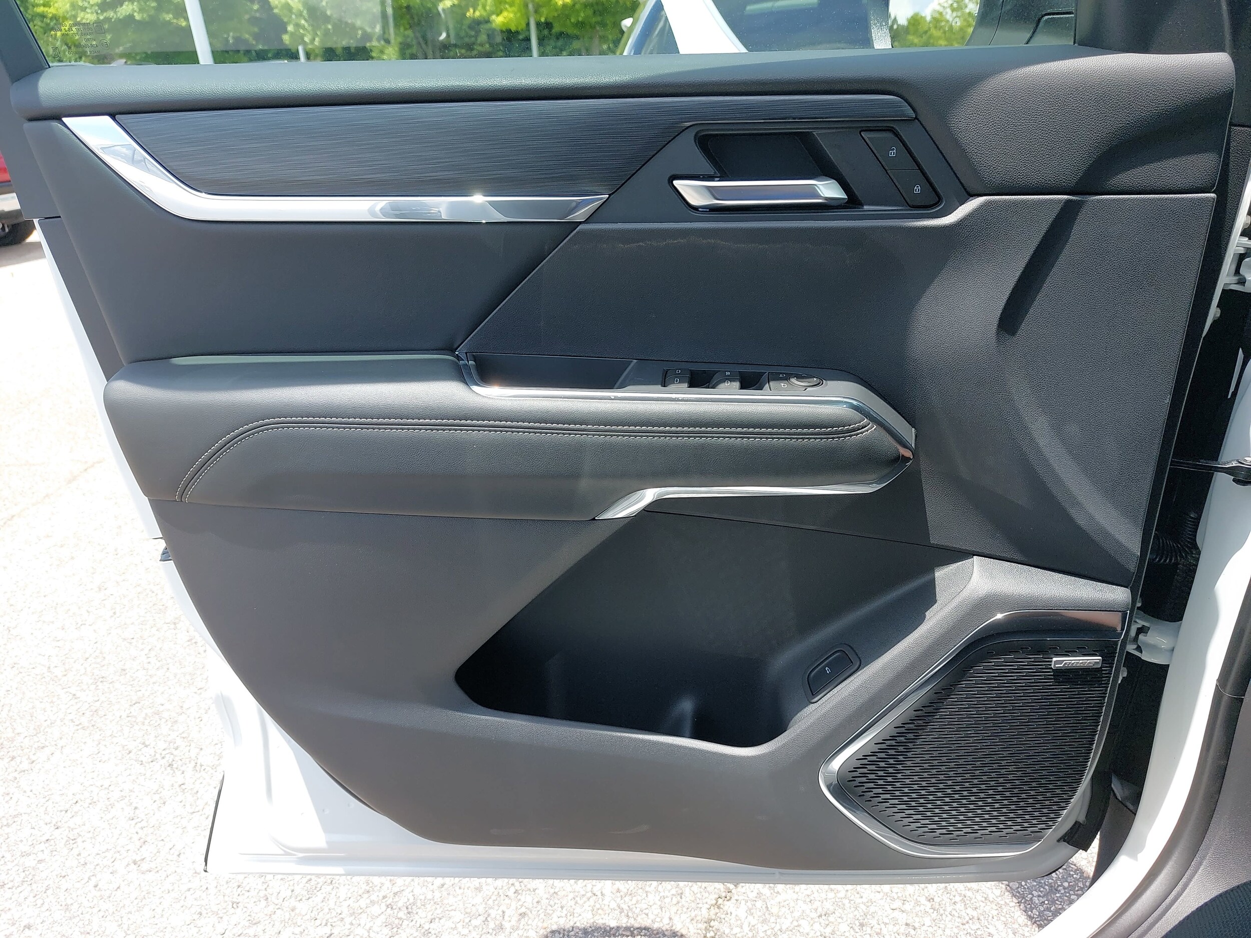 2025 GMC Acadia Elevation - Photo 29