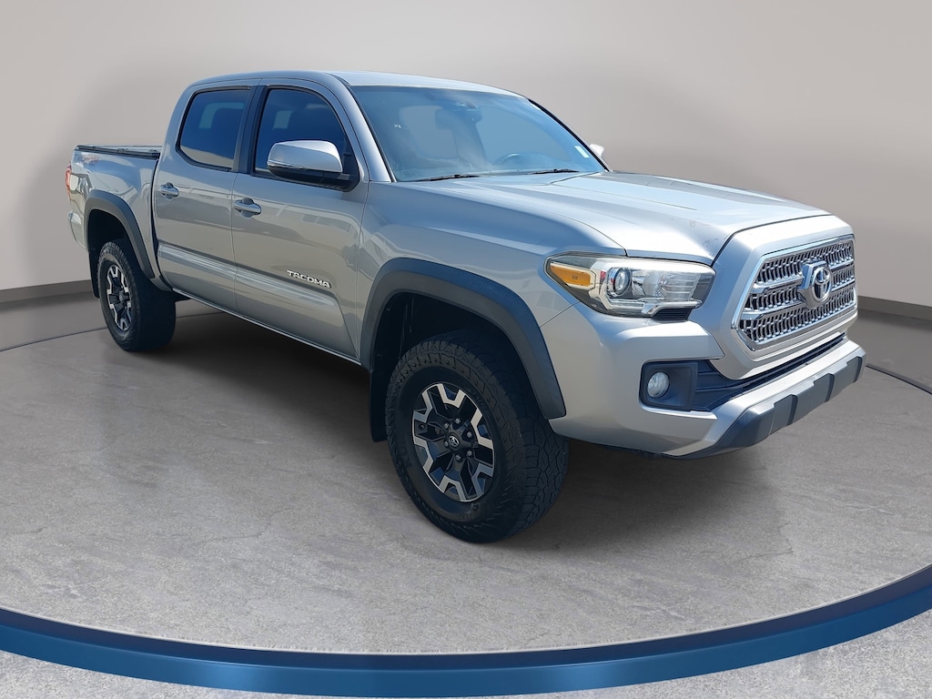 Used 2016 Toyota Tacoma SR