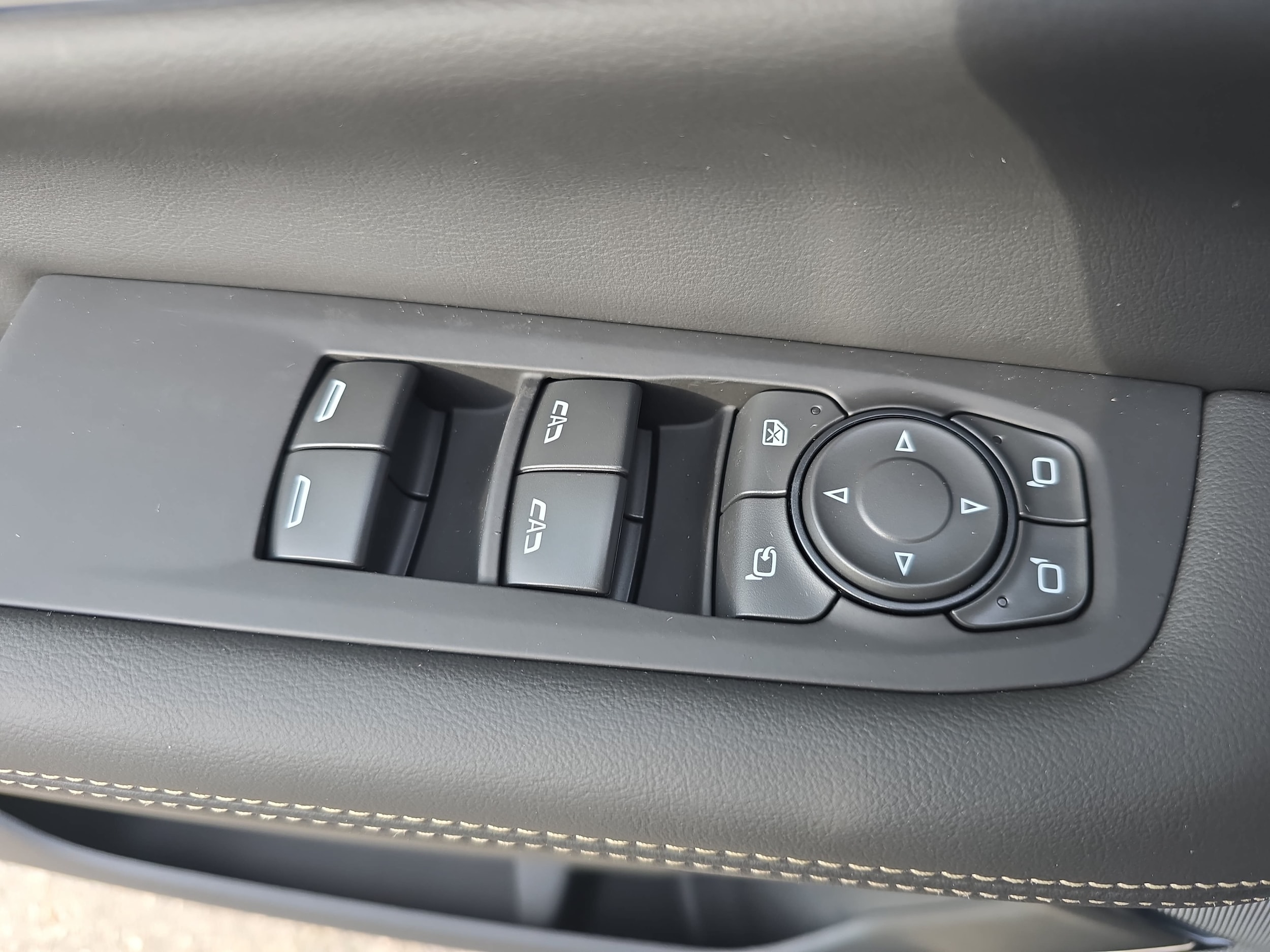 2026 GMC Yukon XL Elevation - Photo 24