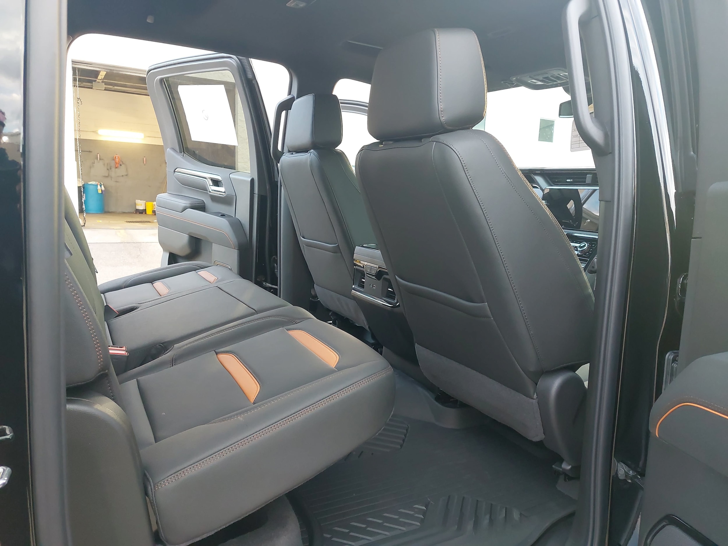 2026 GMC Sierra 1500 AT4 - Photo 11