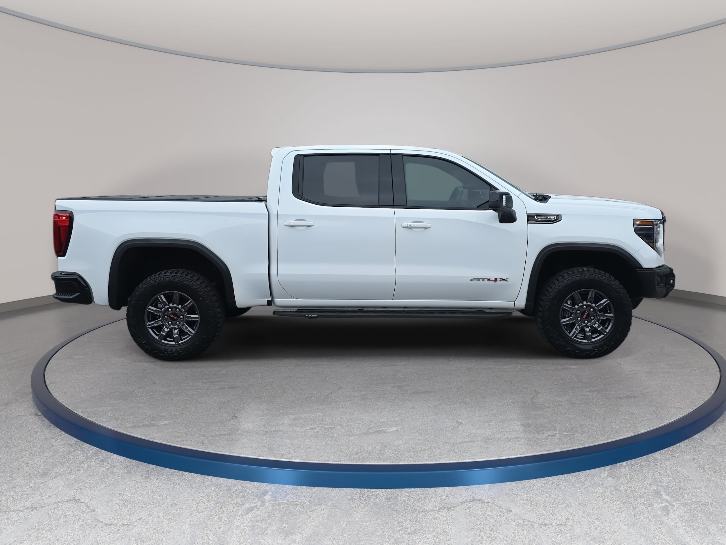 2026 GMC Sierra 1500 AT4X - Photo 4