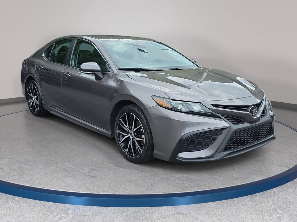 Used 2024 Toyota Camry SE