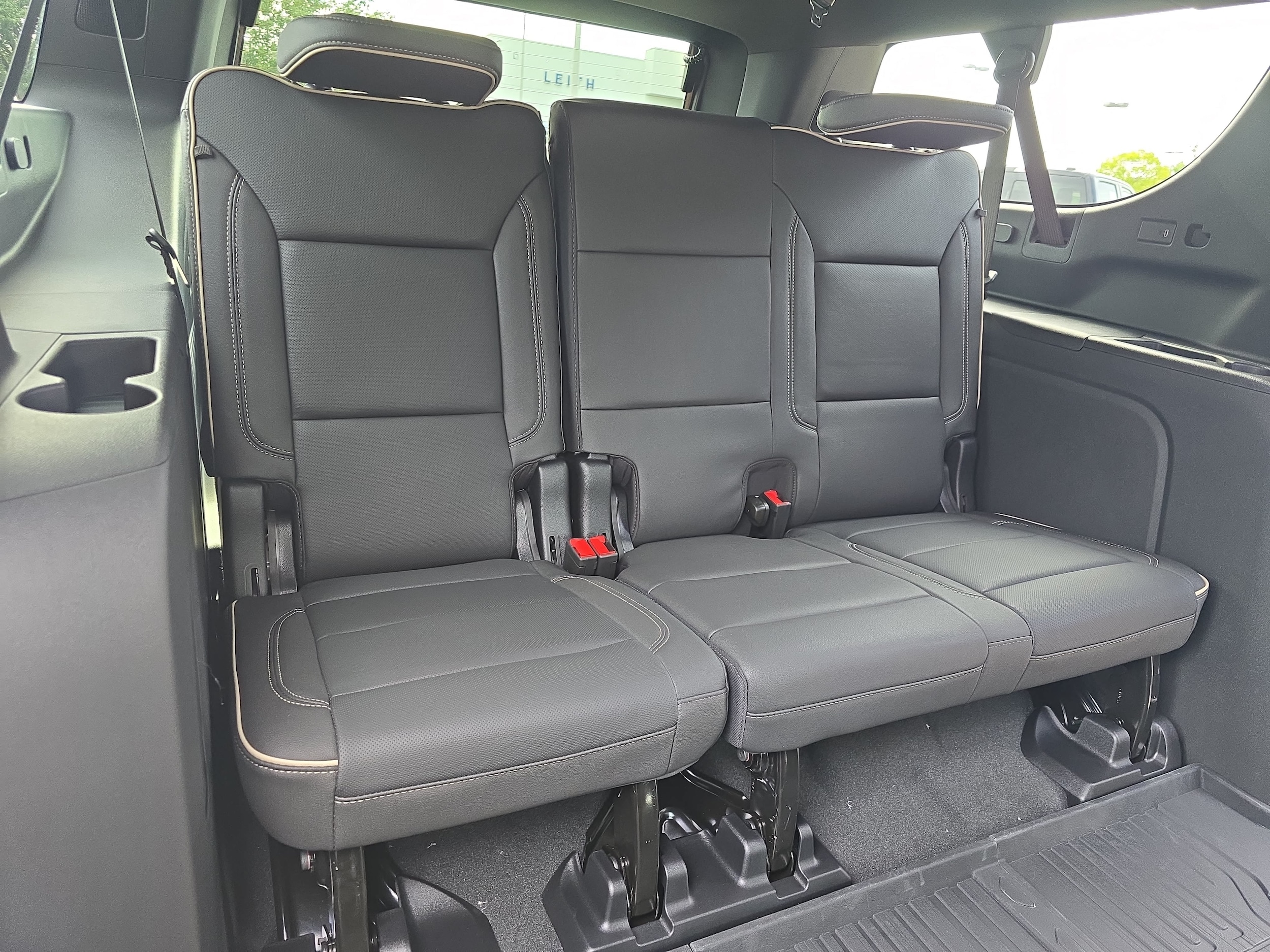 2026 GMC Yukon XL Elevation - Photo 12