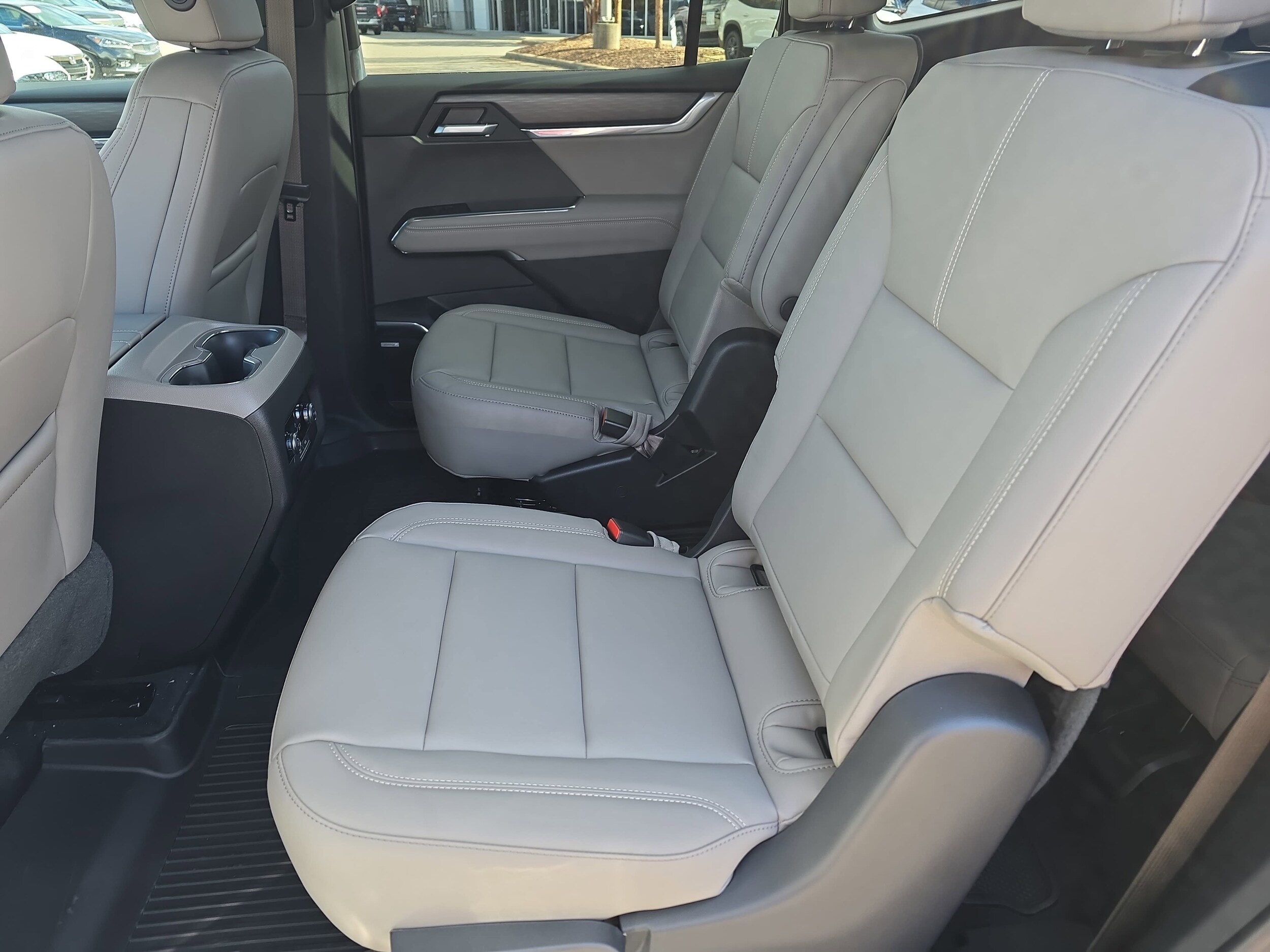 2026 GMC Acadia Elevation - Photo 16