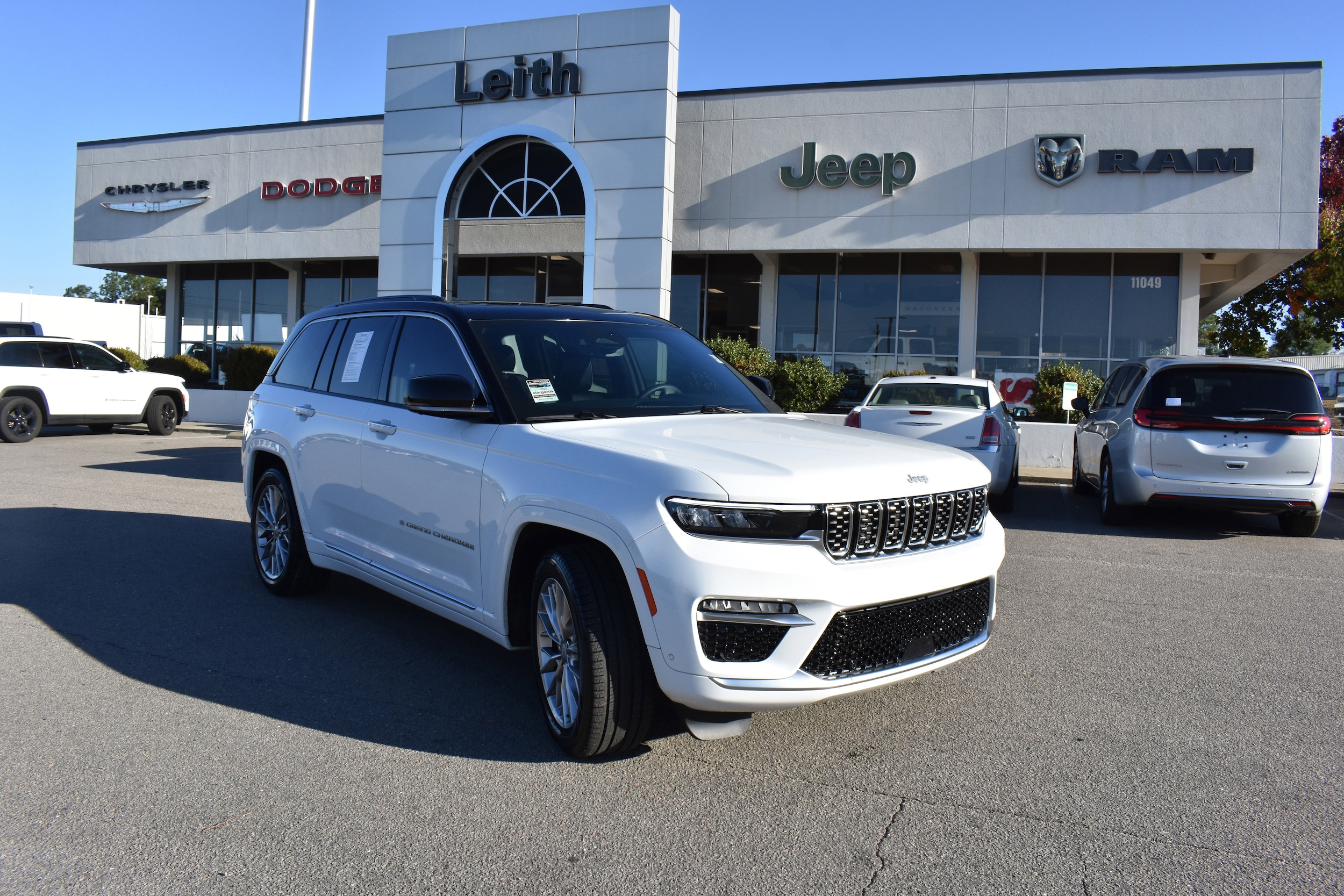 2025 Jeep Grand Cherokee Summit's photo