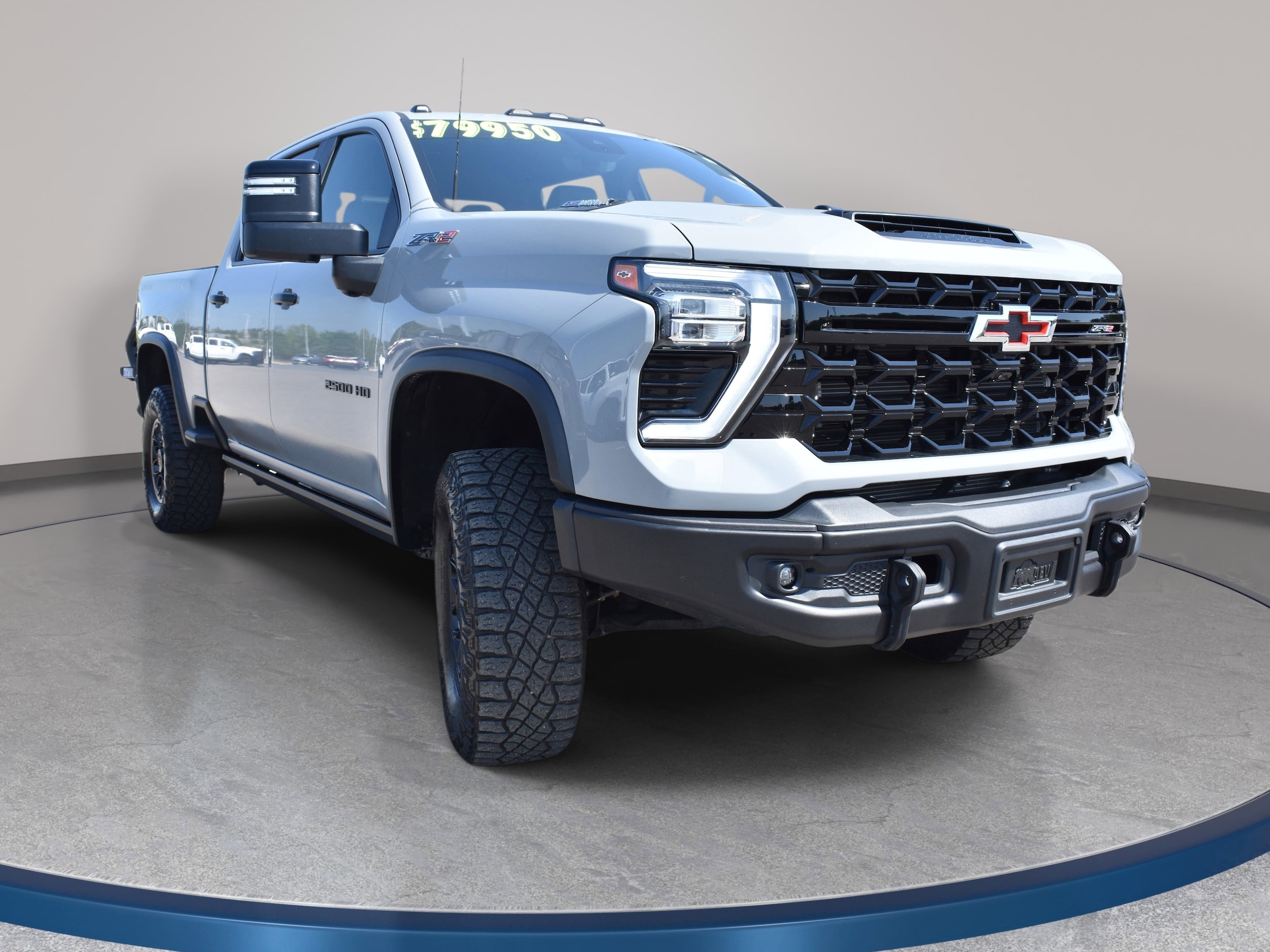 View vehicle photo 4