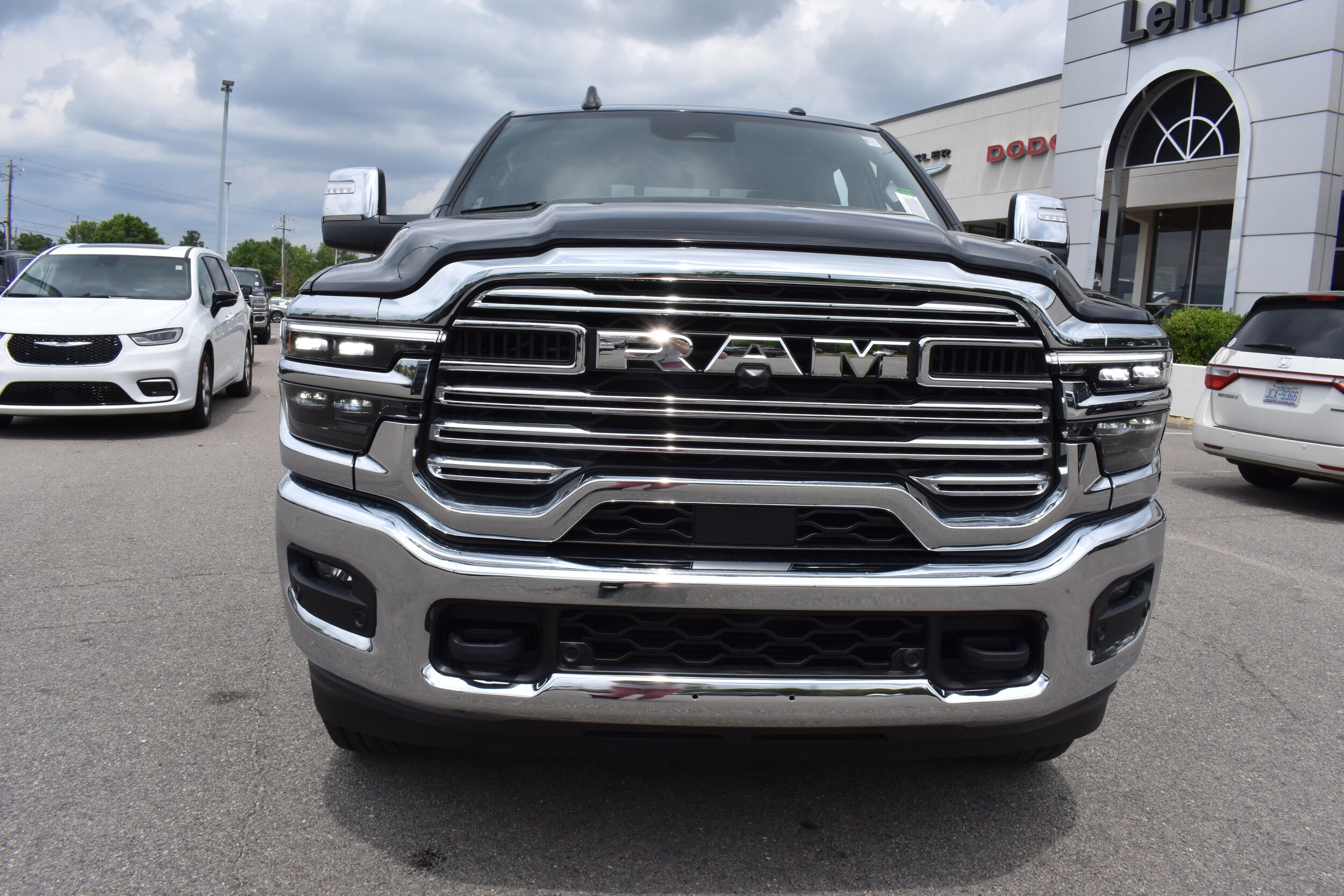 2025 Ram 2500 Laramie photo 3